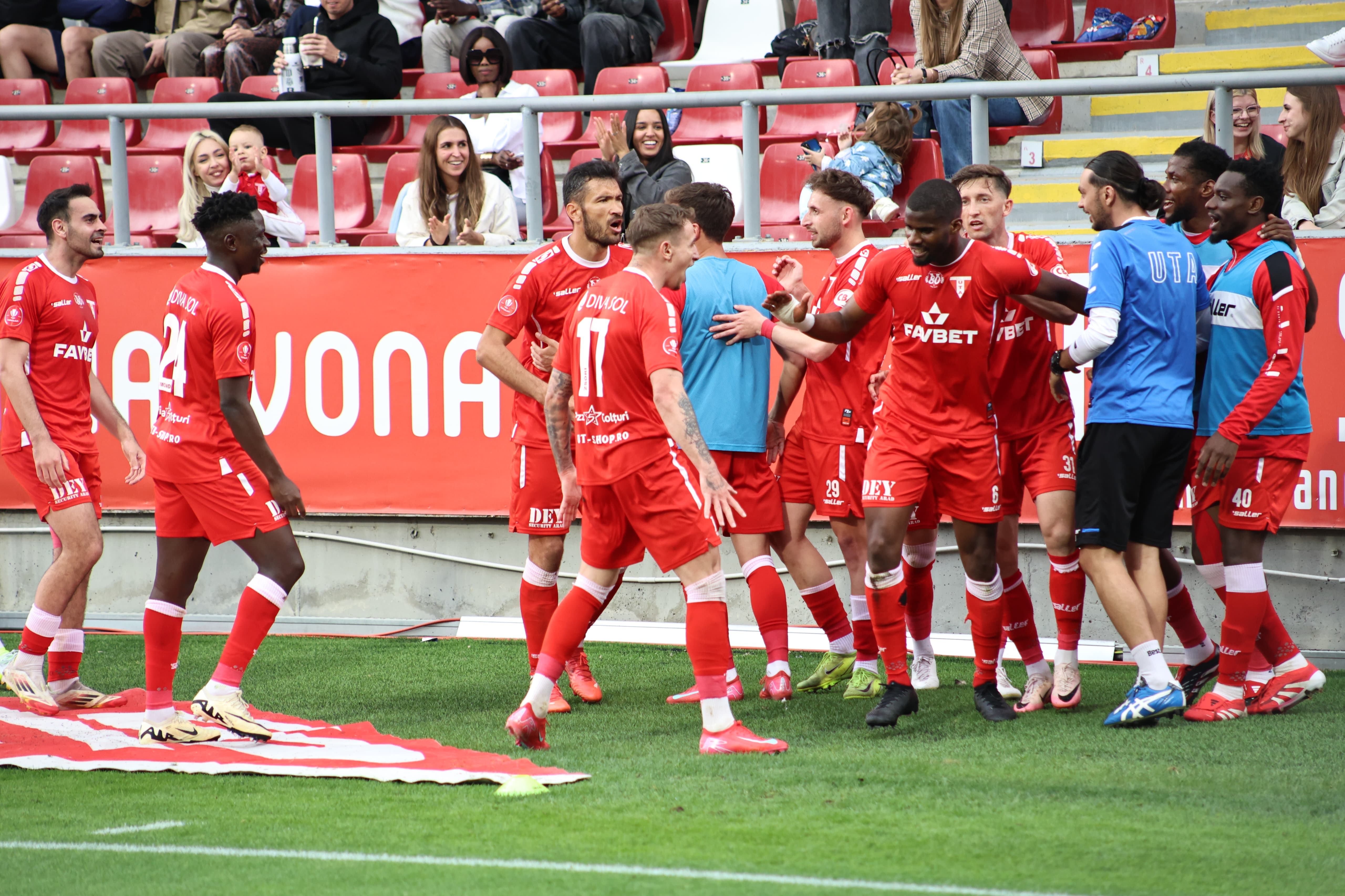 WhatsApp Image 2025-05-05 at 19.37.36