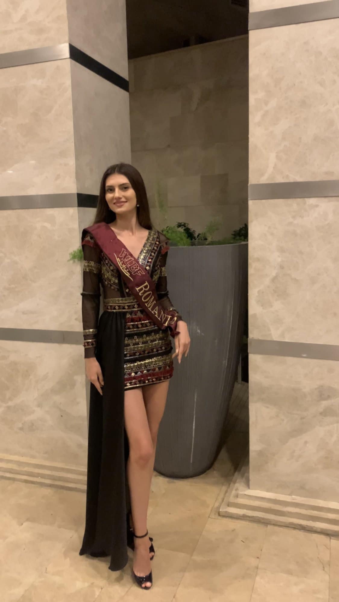 97c54c52-4efc-43a3-b3f8-bb2f1e9874af