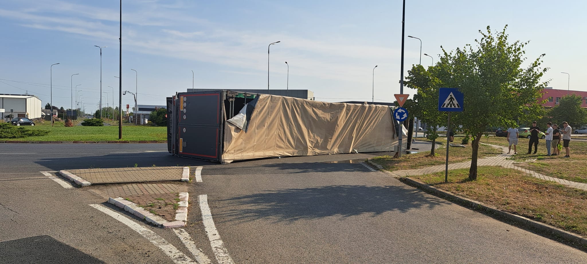 WhatsApp Image 2025-08-07 at 09.24.54 (1)