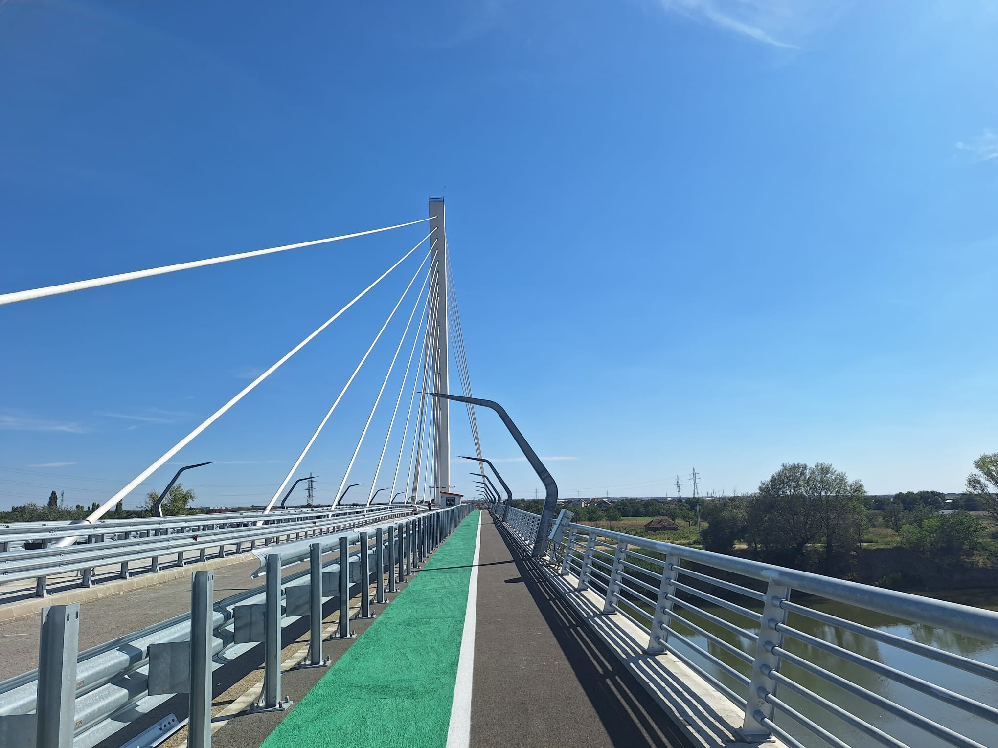 b5ef5ba6-5ac2-4264-8eba-cd065b93ea51