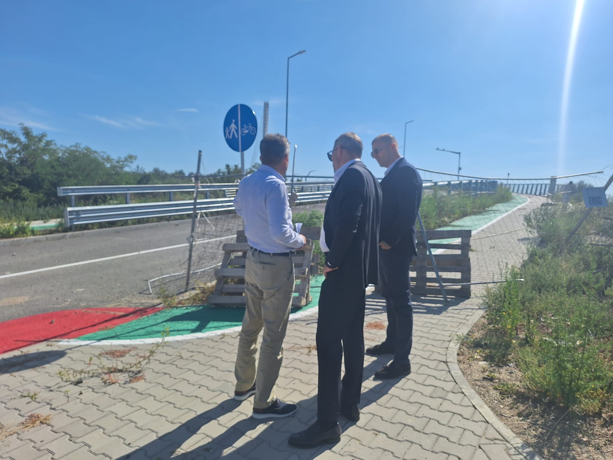 bb5812aa-89d3-486b-985e-951cf0595854