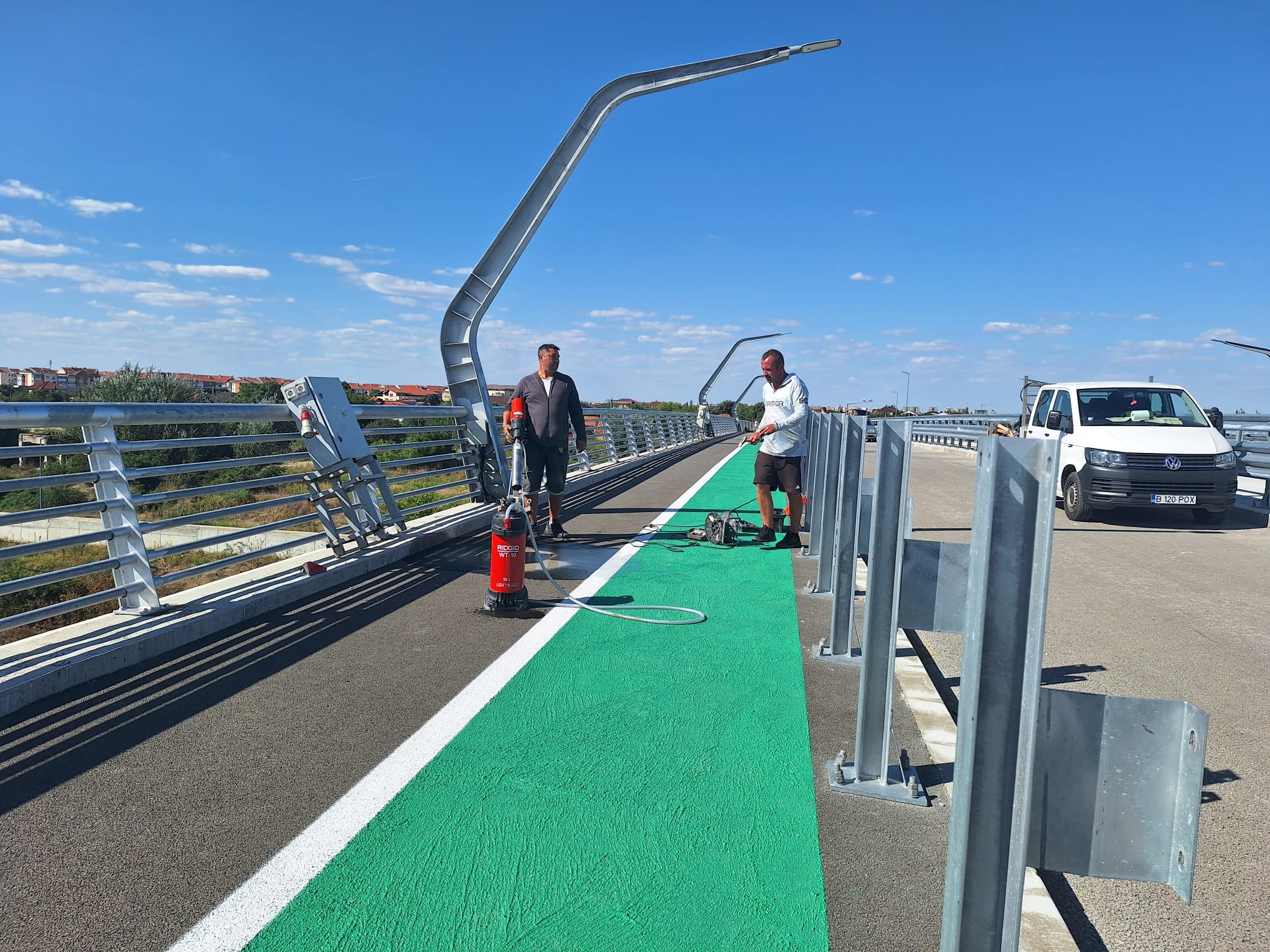 6818ba73-bb33-489b-bcb6-9c3673cda57e