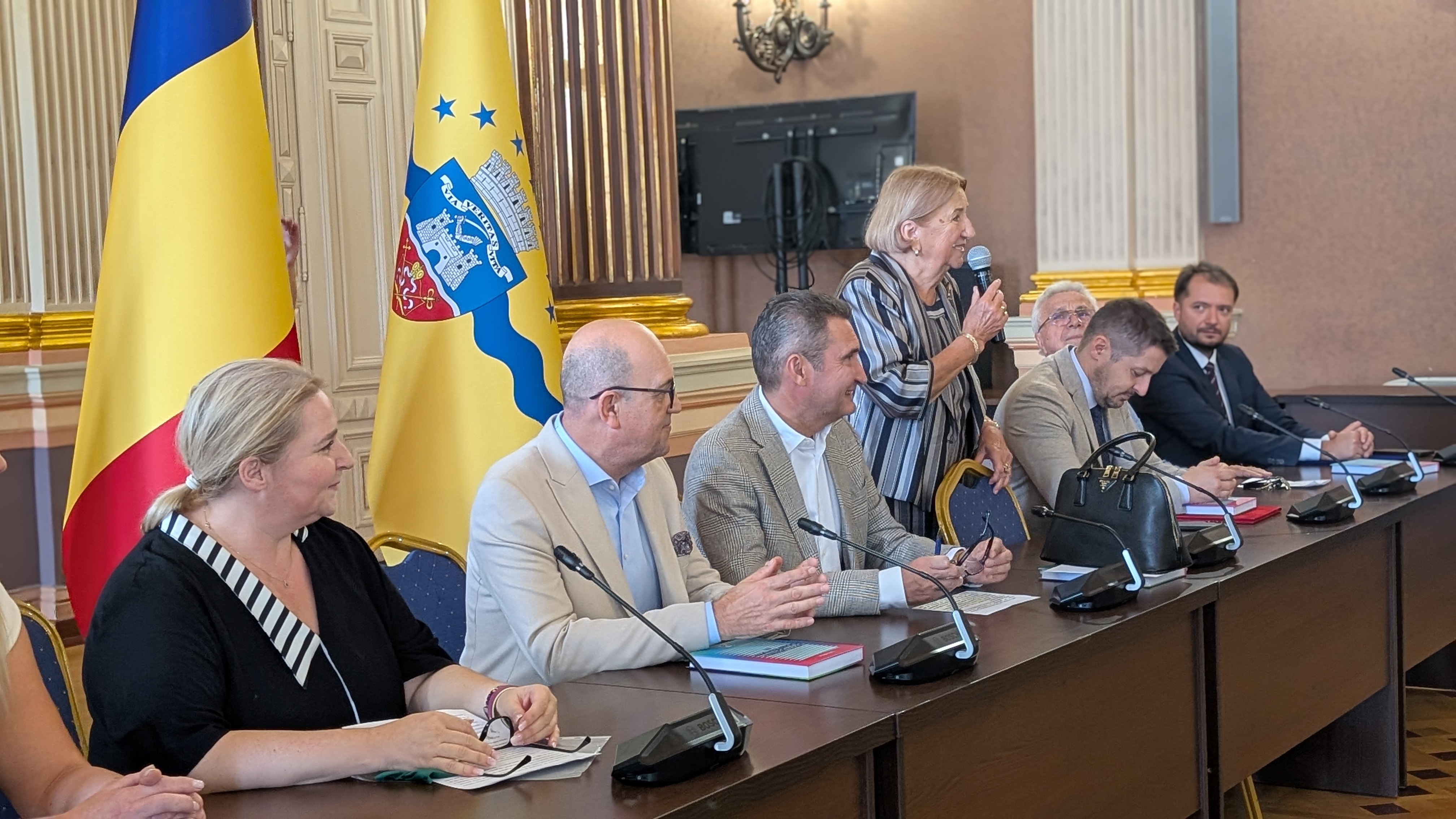 PXL_20250924_080128325.PORTRAIT