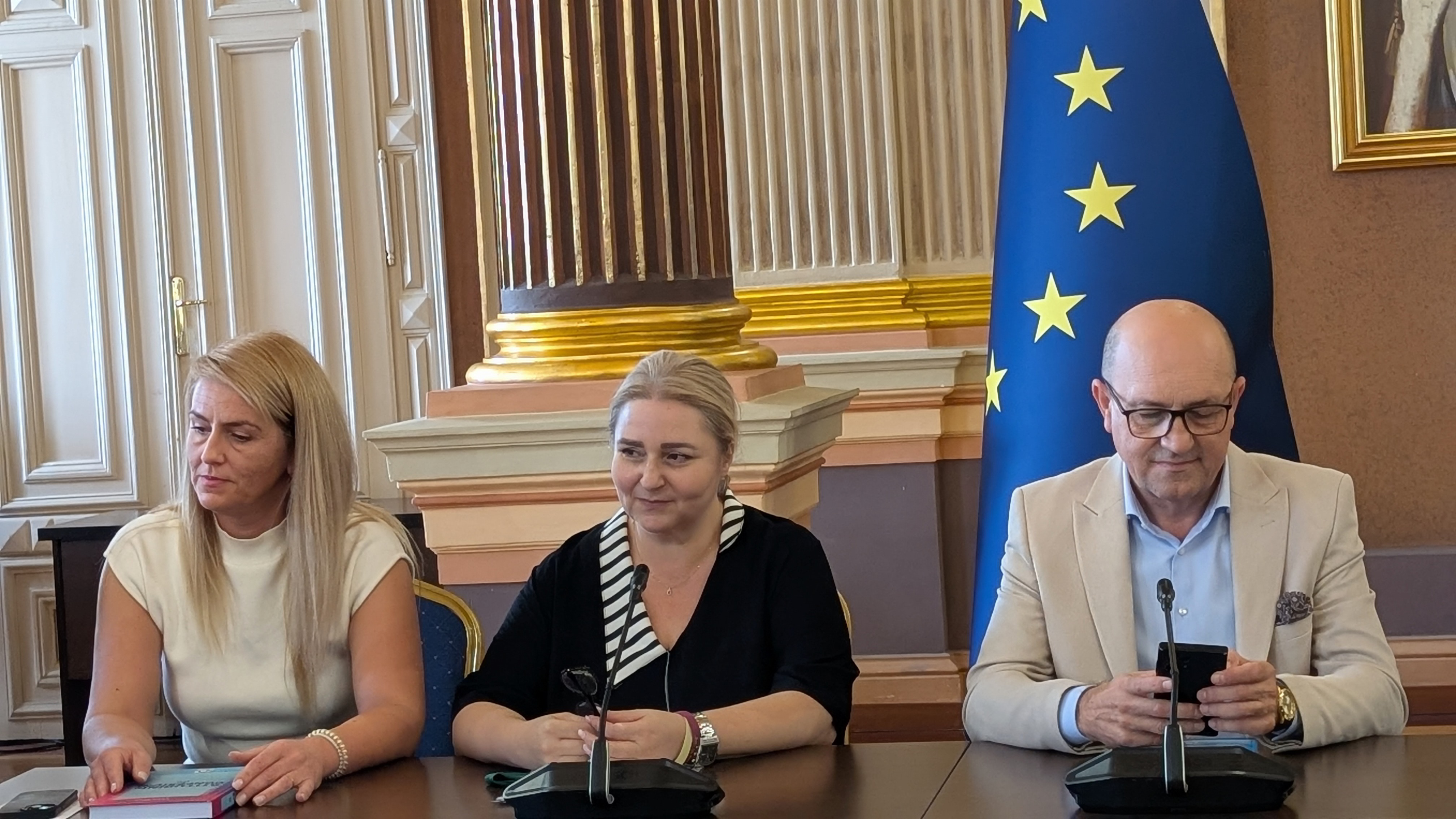 PXL_20250924_081520174.PORTRAIT.ORIGINAL