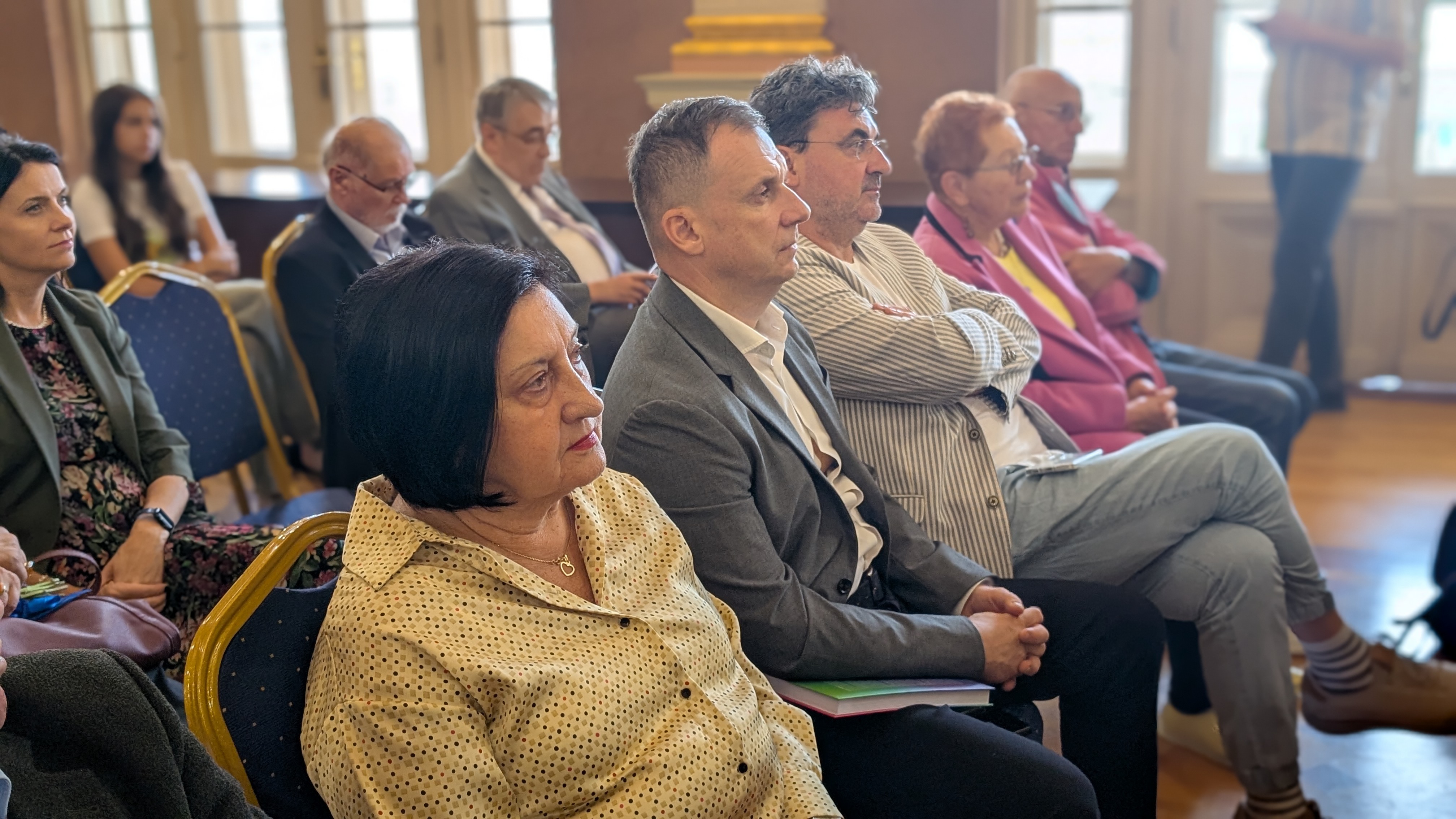 PXL_20250924_081539501.PORTRAIT