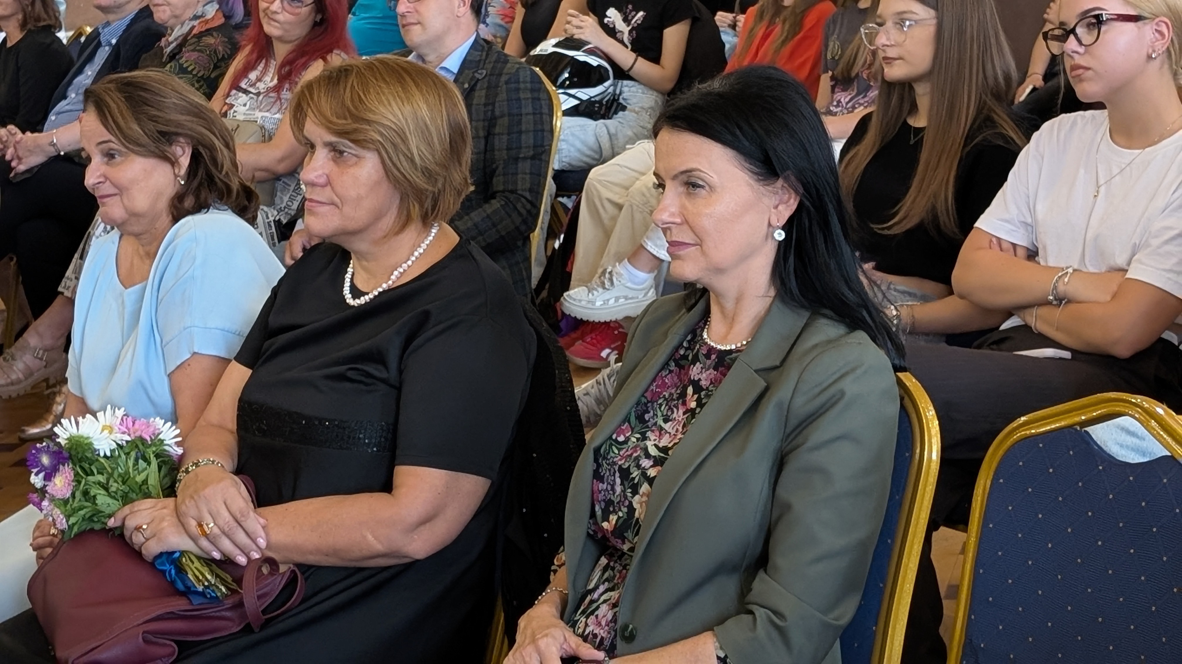 PXL_20250924_081929742.PORTRAIT.ORIGINAL