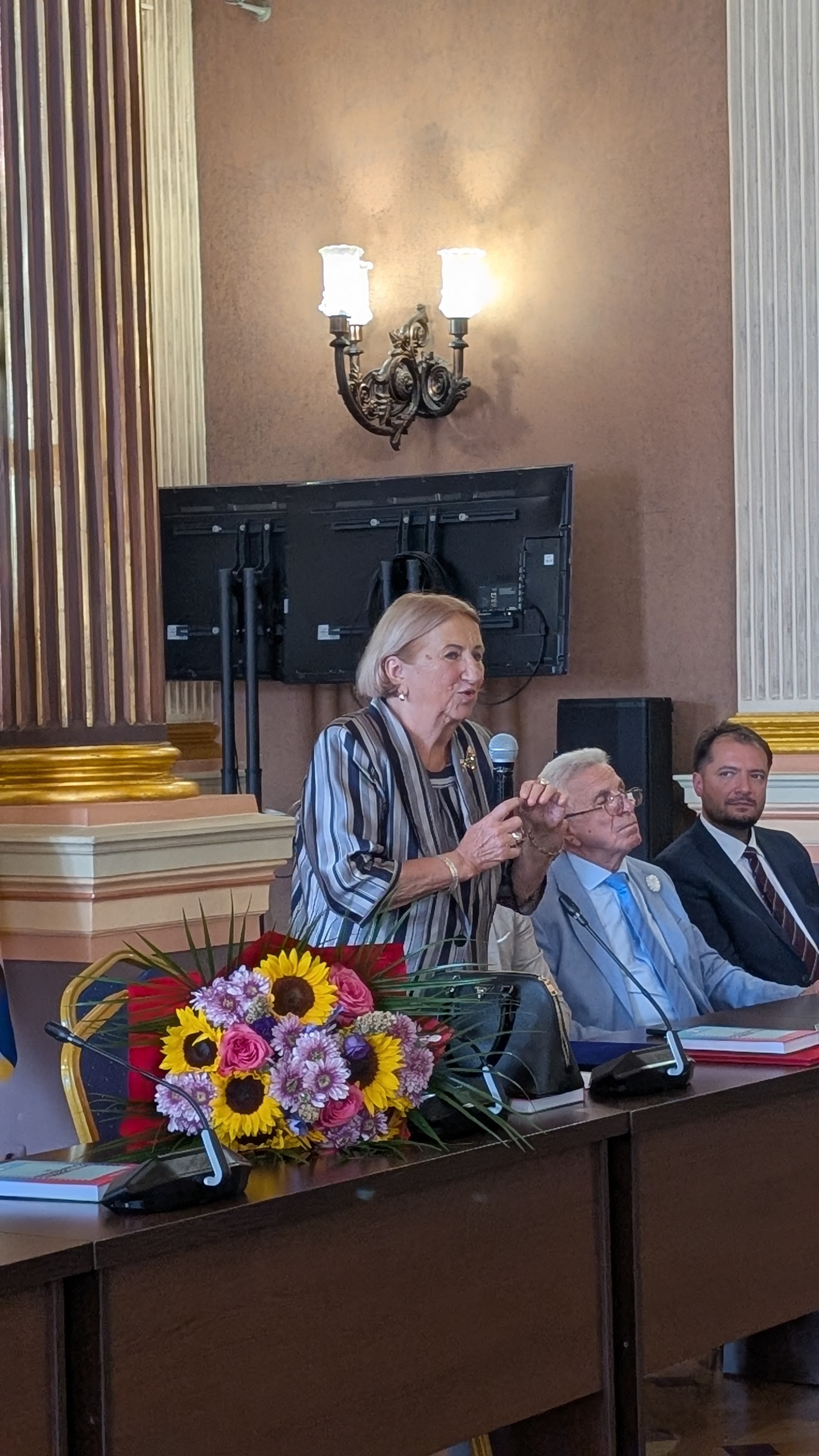 PXL_20250924_091240128.PORTRAIT.ORIGINAL