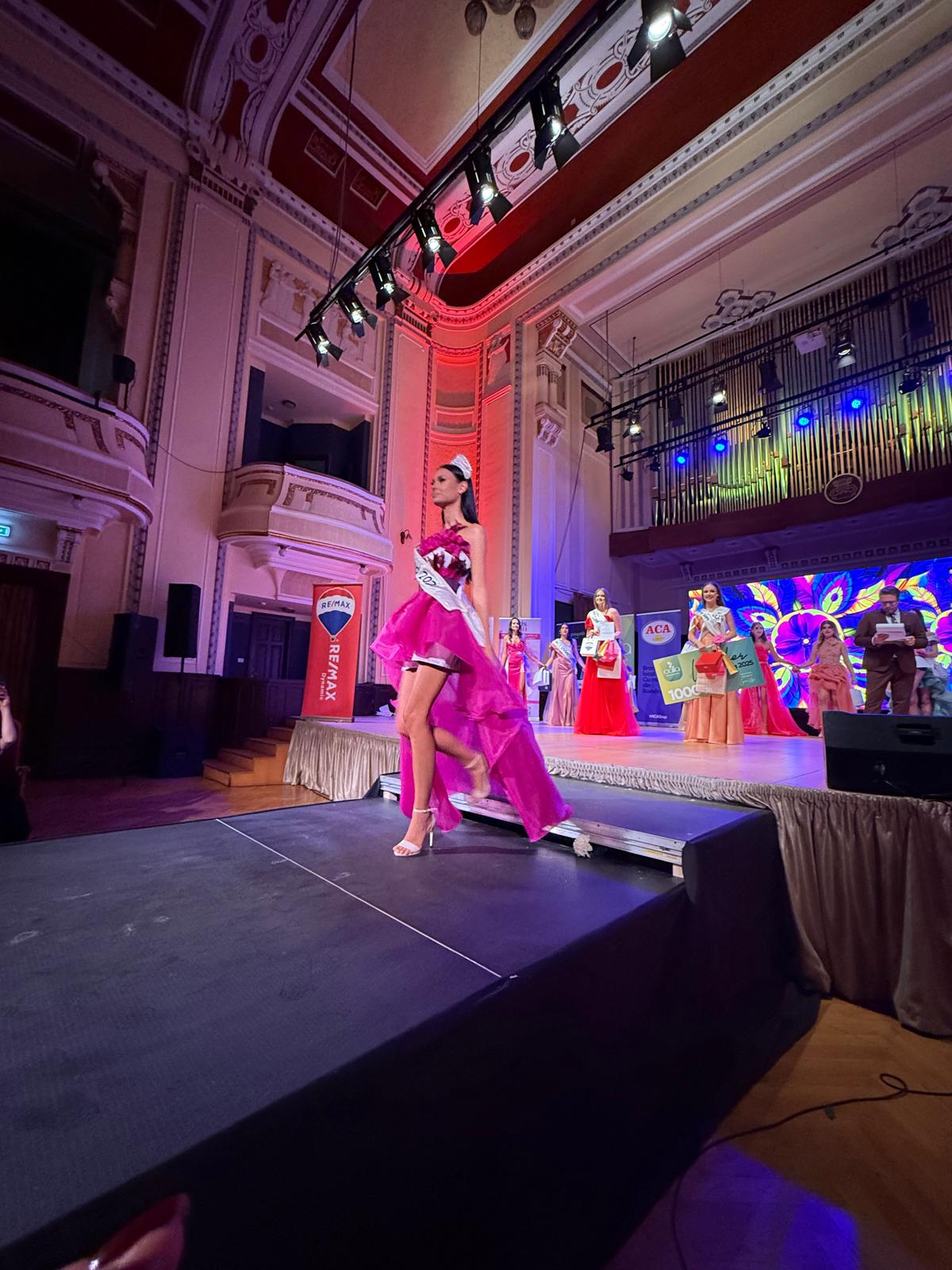 WhatsApp Image 2025-09-26 at 18.31.44 (4)