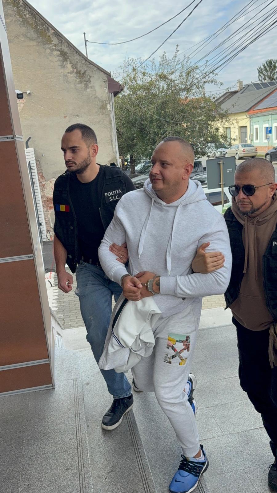 WhatsApp Image 2025-09-27 at 12.25.17 (5)