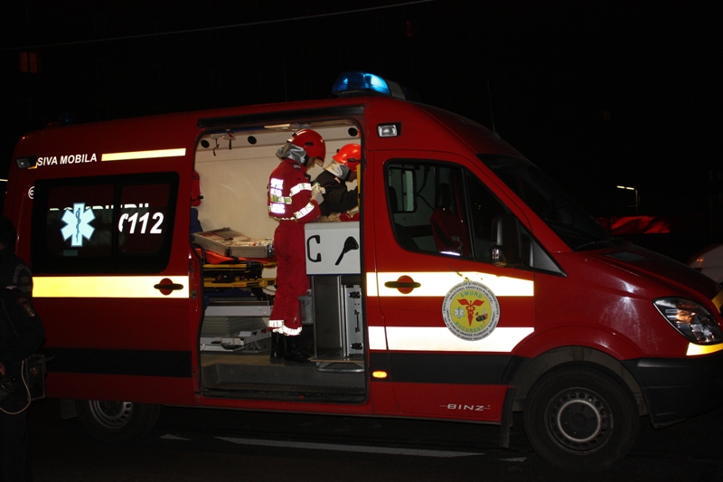 UPDATE. Accident cu victimă încarcerată pe DN79, la ieșire din Arad spre Zimandcuz