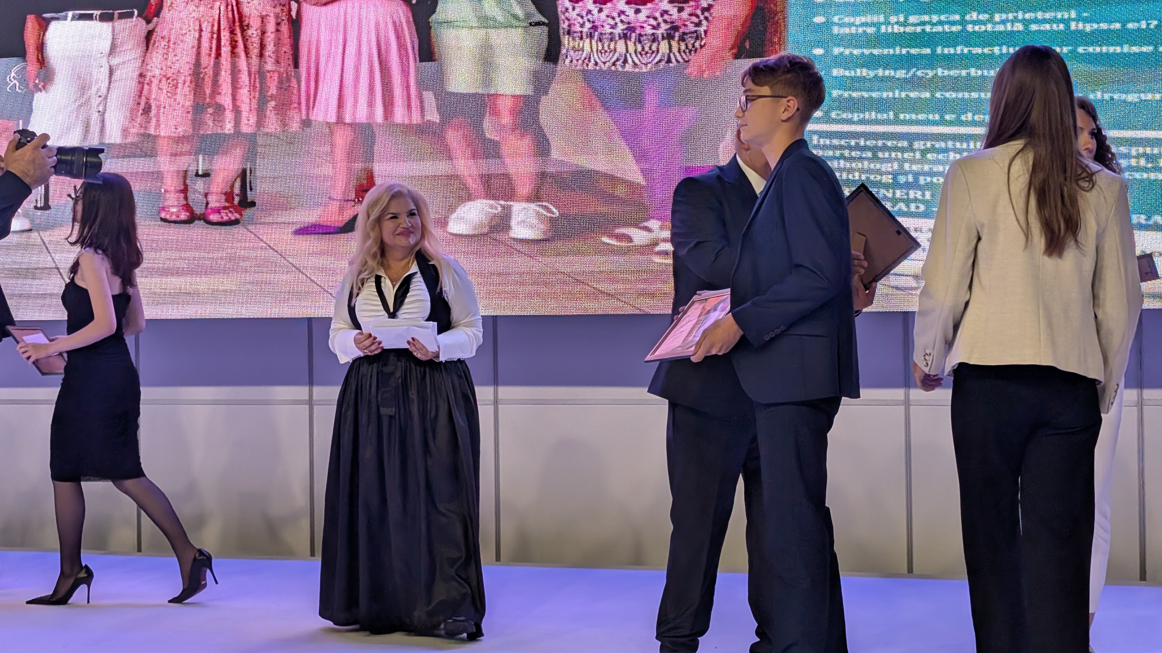 PXL_20251010_173301700