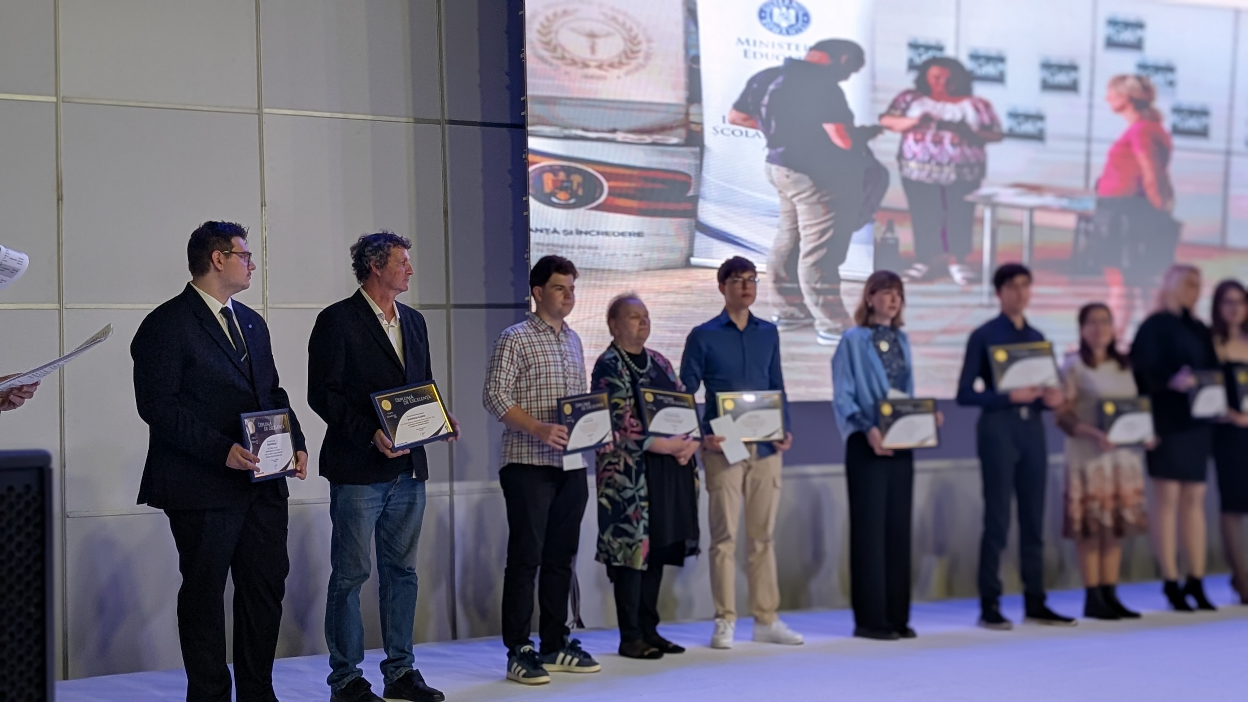 PXL_20251010_173444441.PORTRAIT