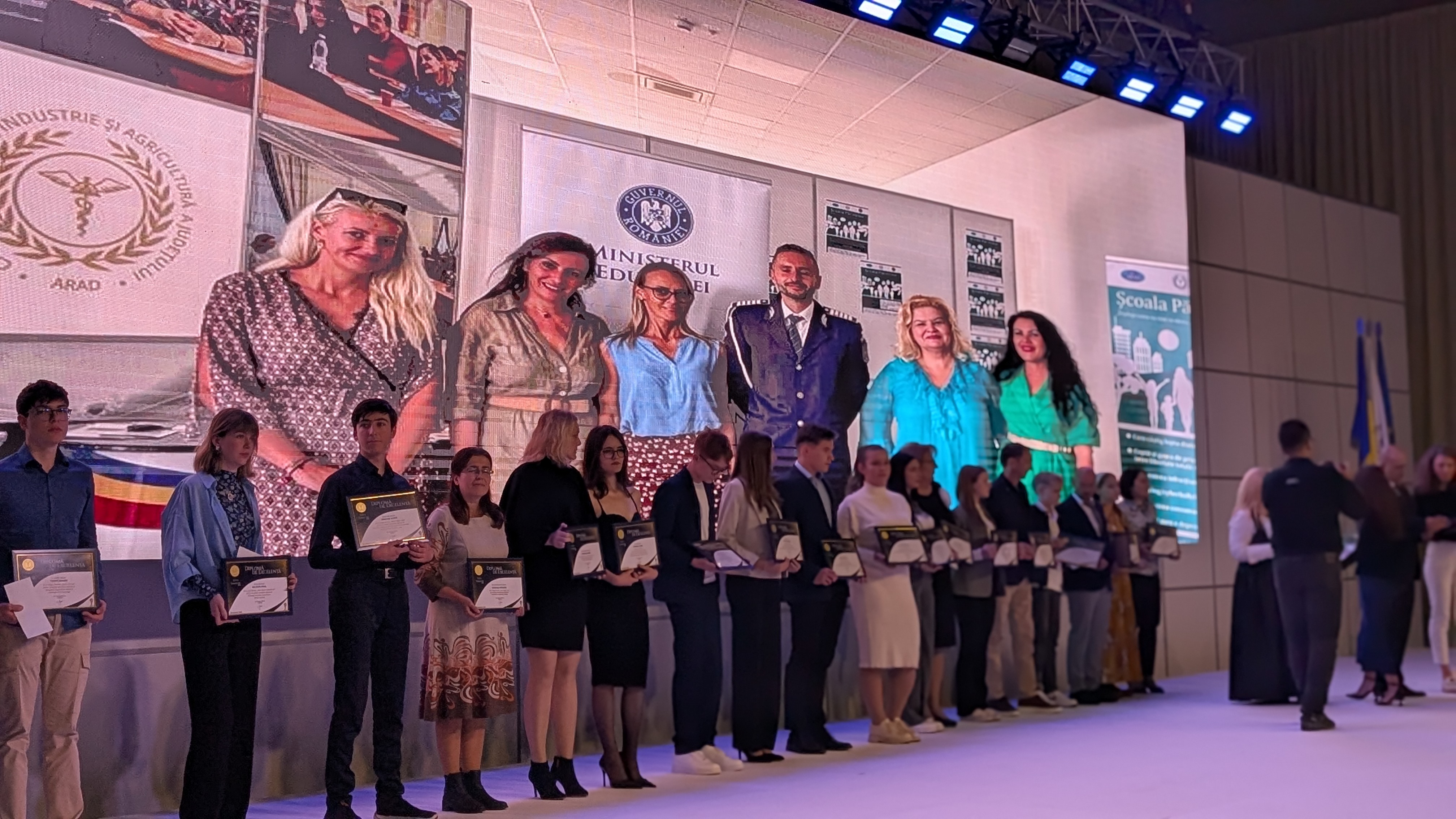 PXL_20251010_173448222.PORTRAIT