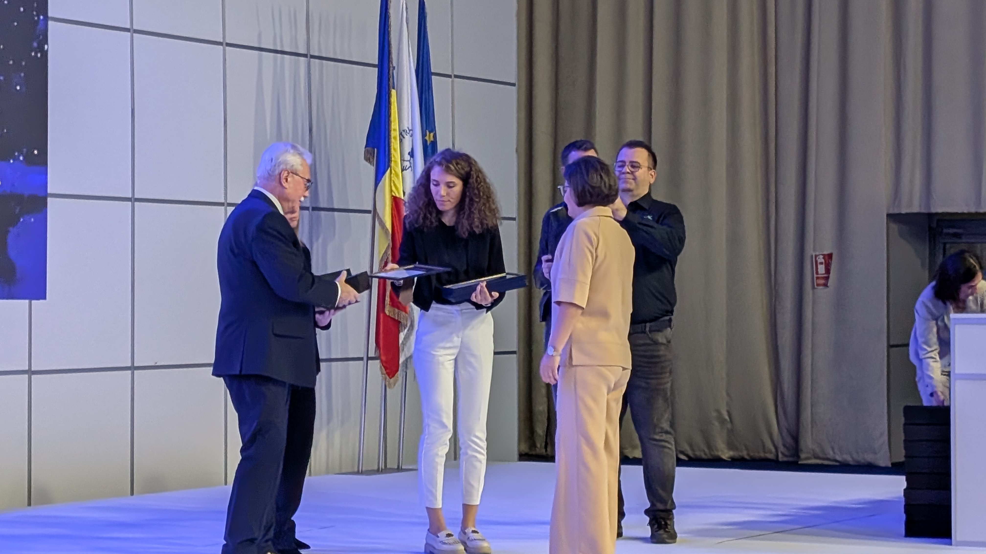 PXL_20251010_173925854