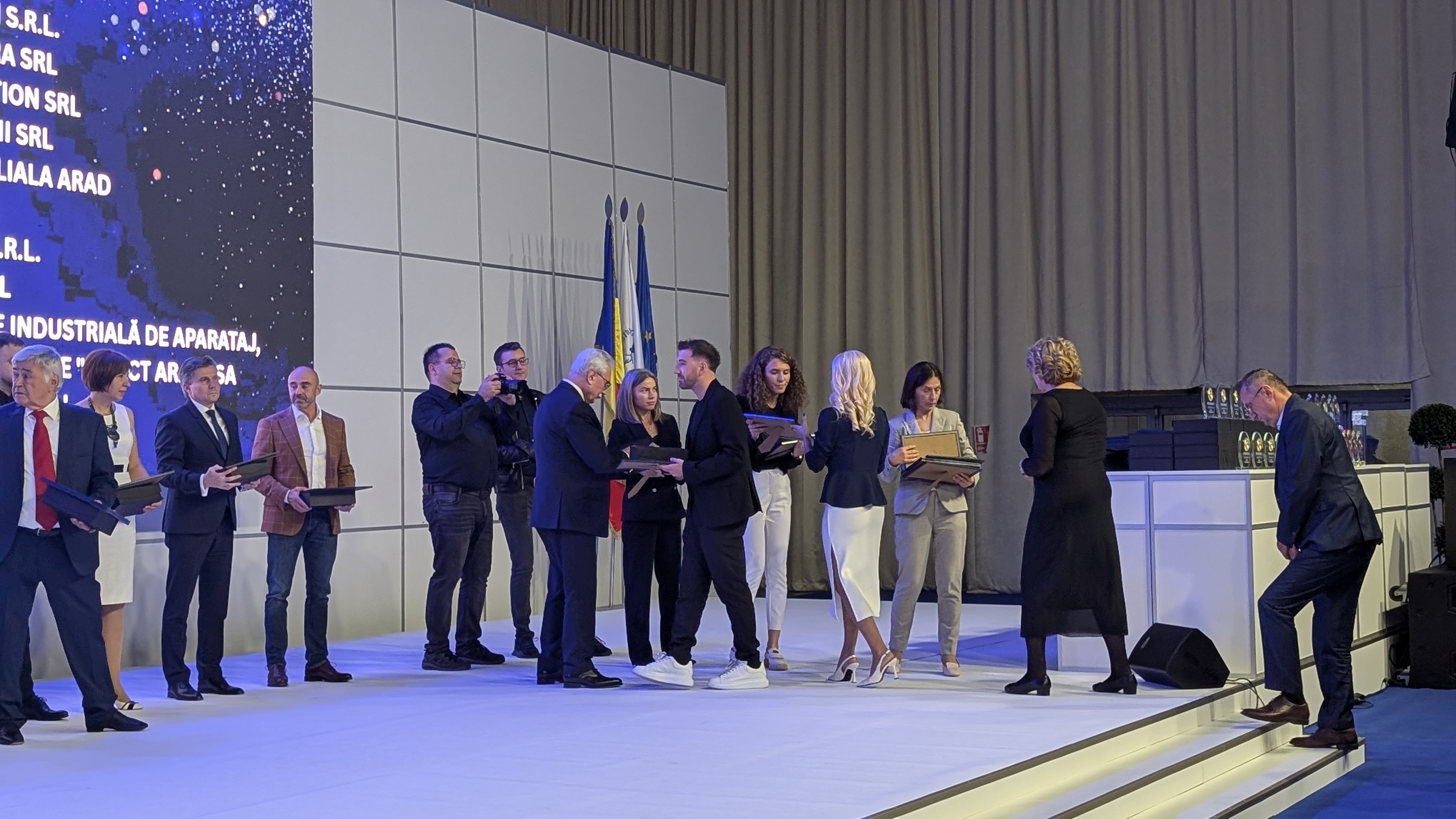 PXL_20251010_174212107.PORTRAIT.ORIGINAL