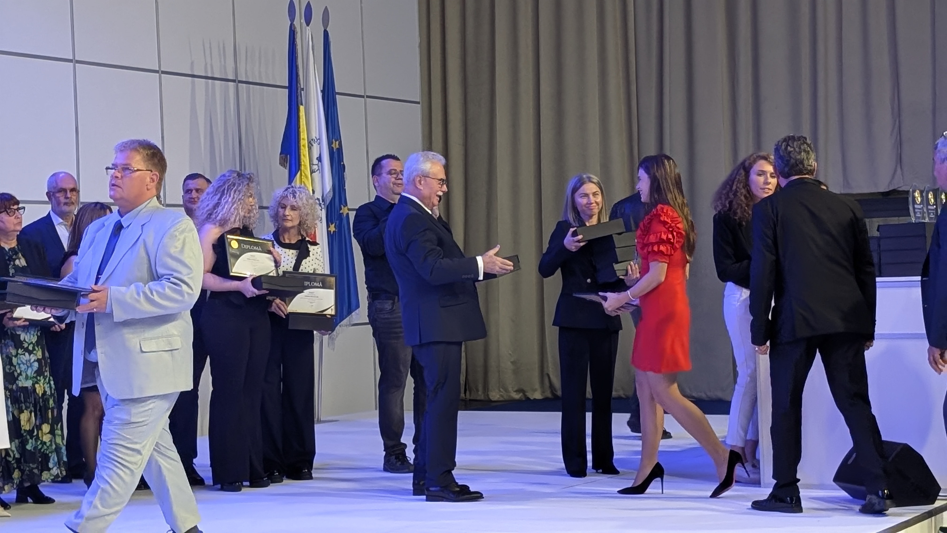 PXL_20251010_174624260.PORTRAIT.ORIGINAL