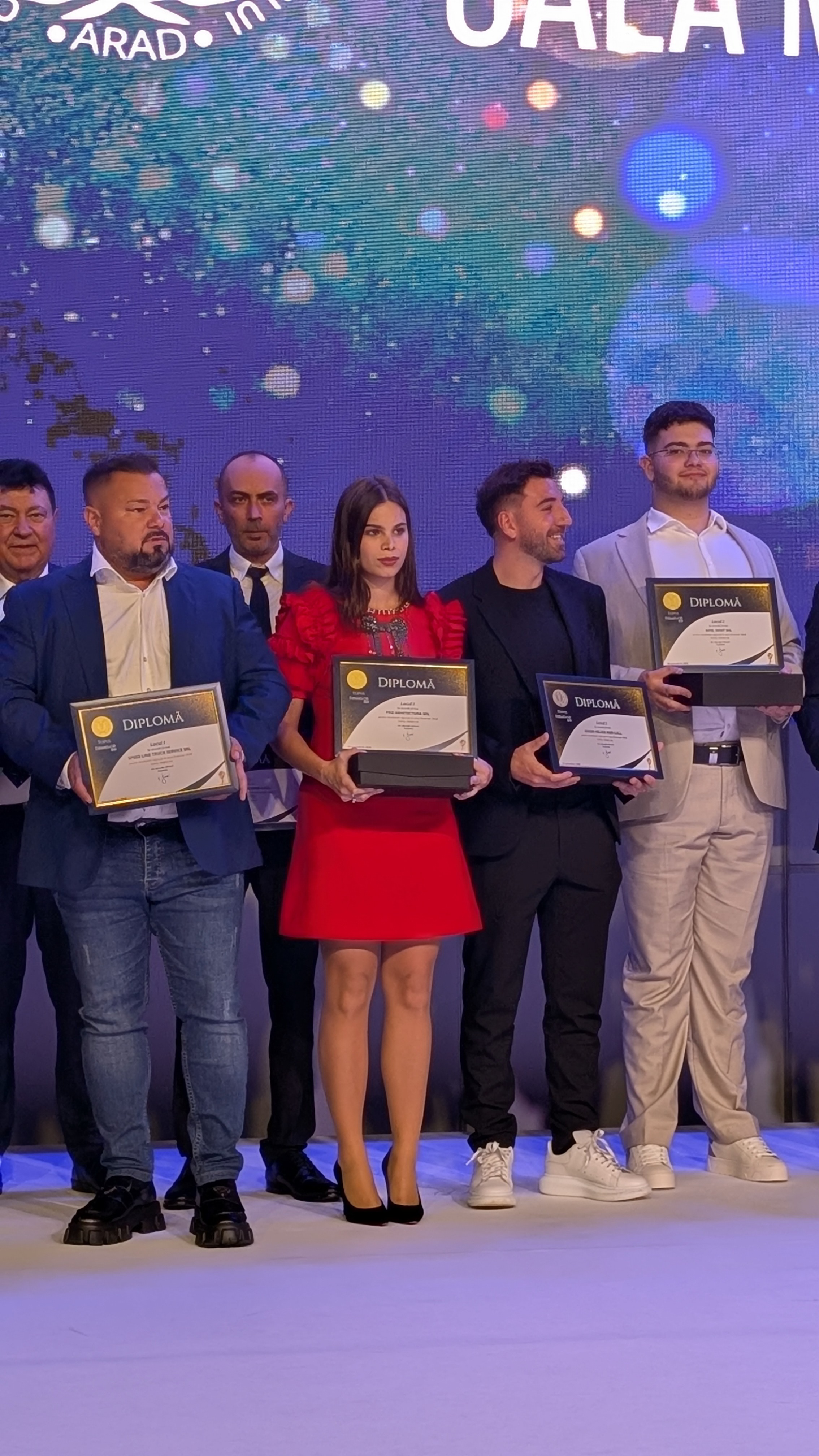 PXL_20251010_174700936.PORTRAIT.ORIGINAL