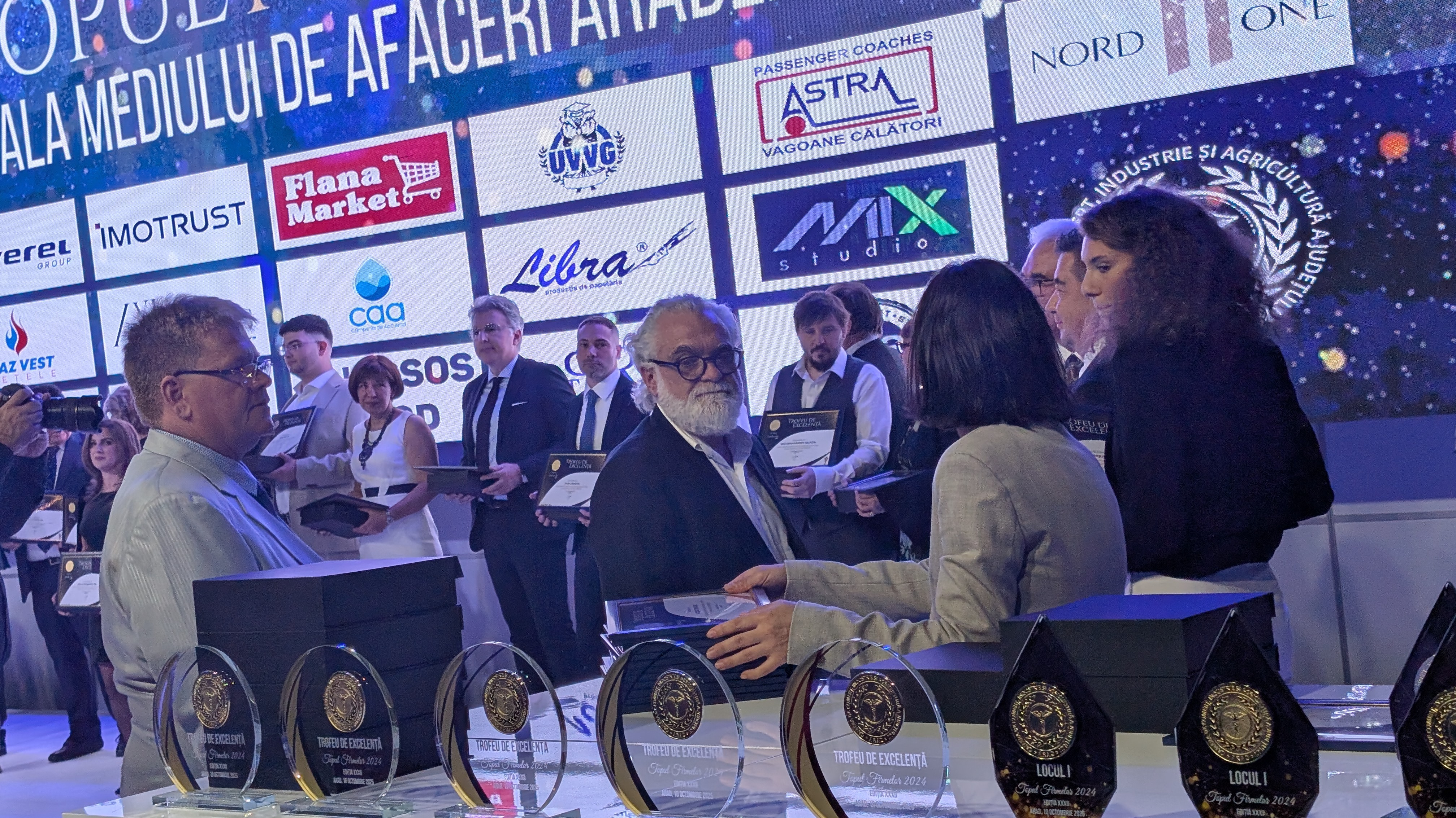 PXL_20251010_180140610