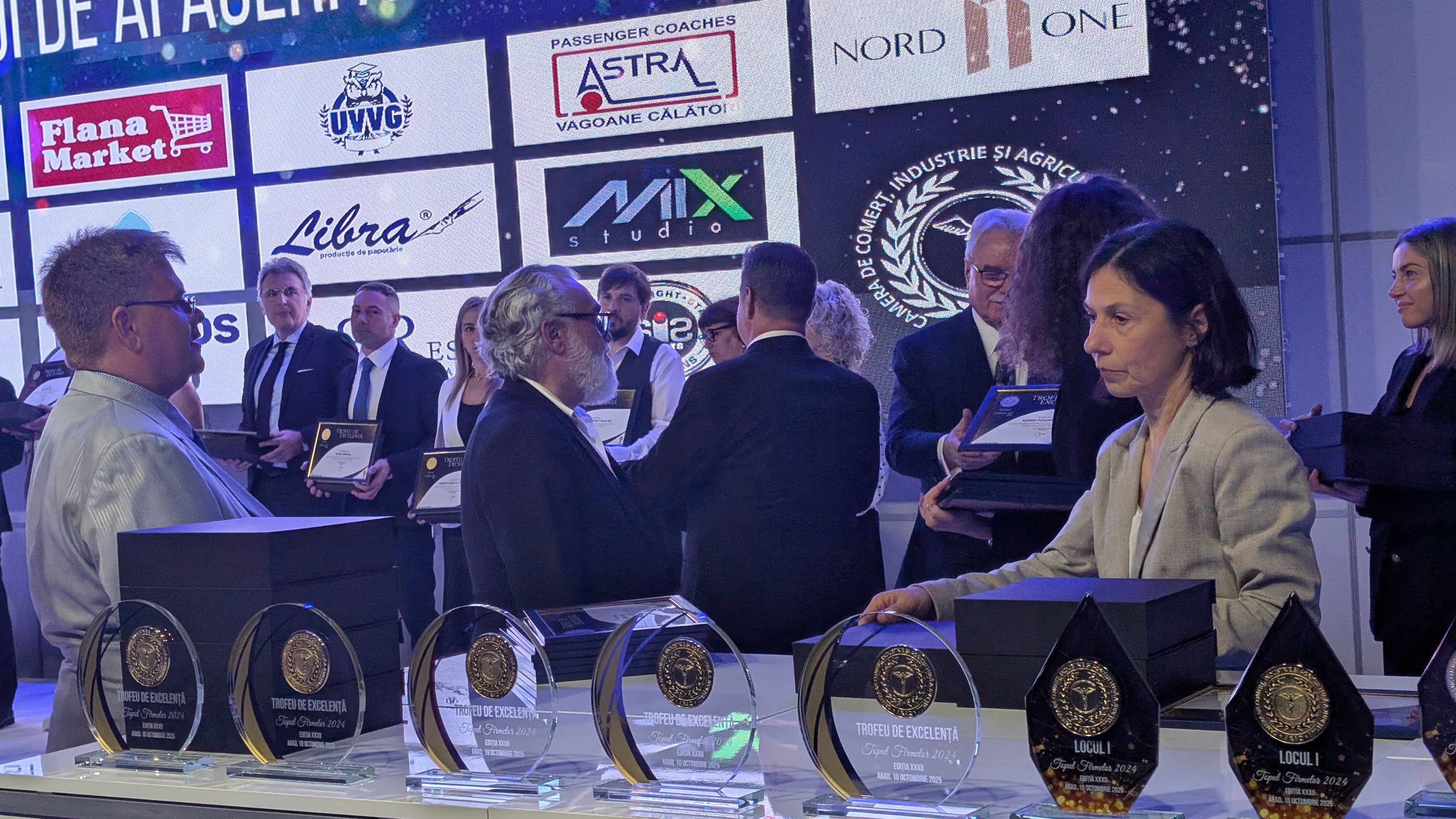 PXL_20251010_180145425