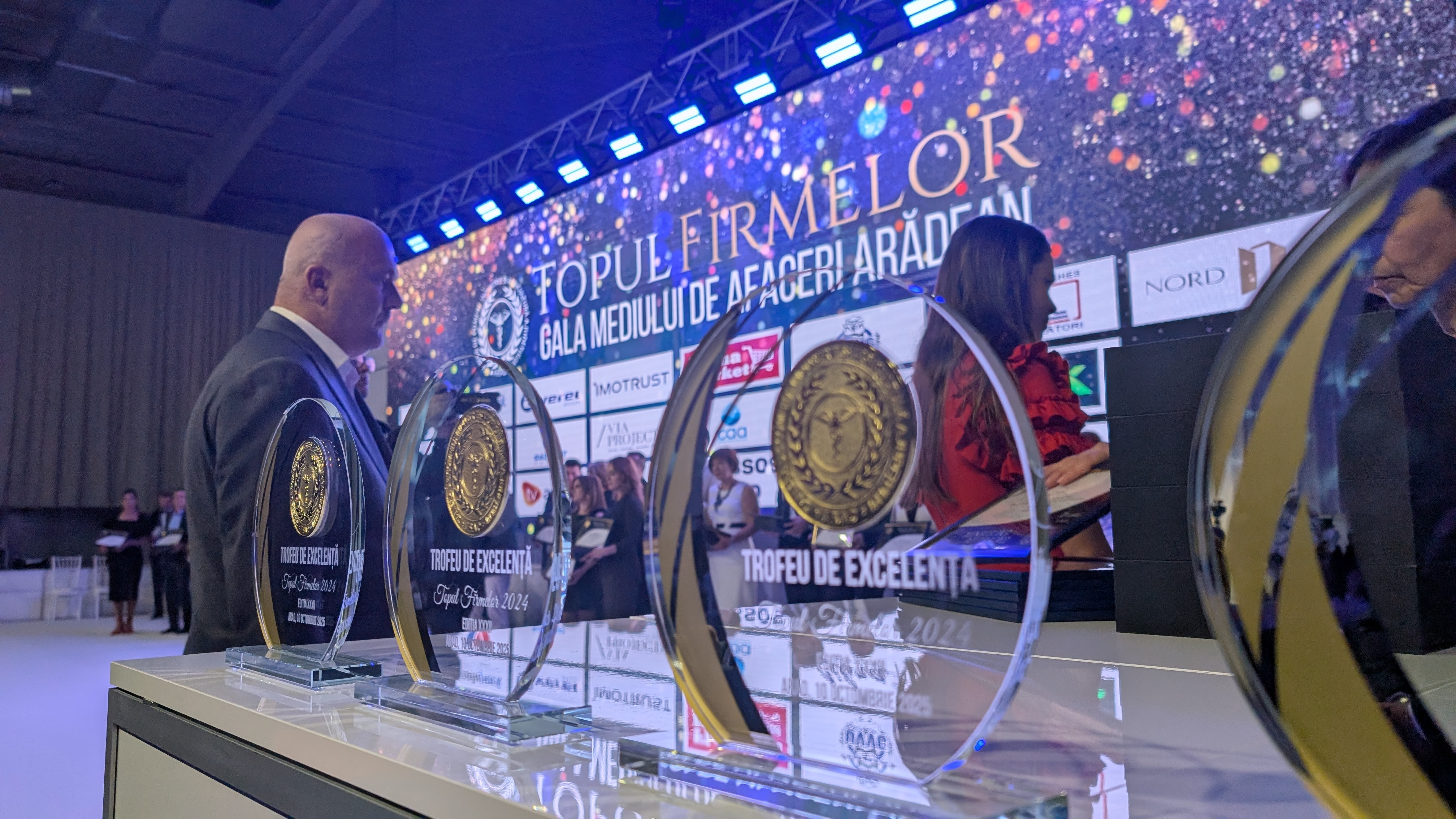 PXL_20251010_180200126