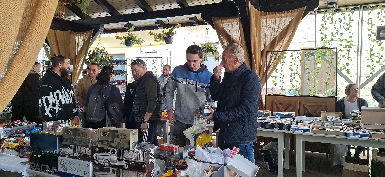 WhatsApp Image 2025-10-13 at 3.14.07 PM (1)