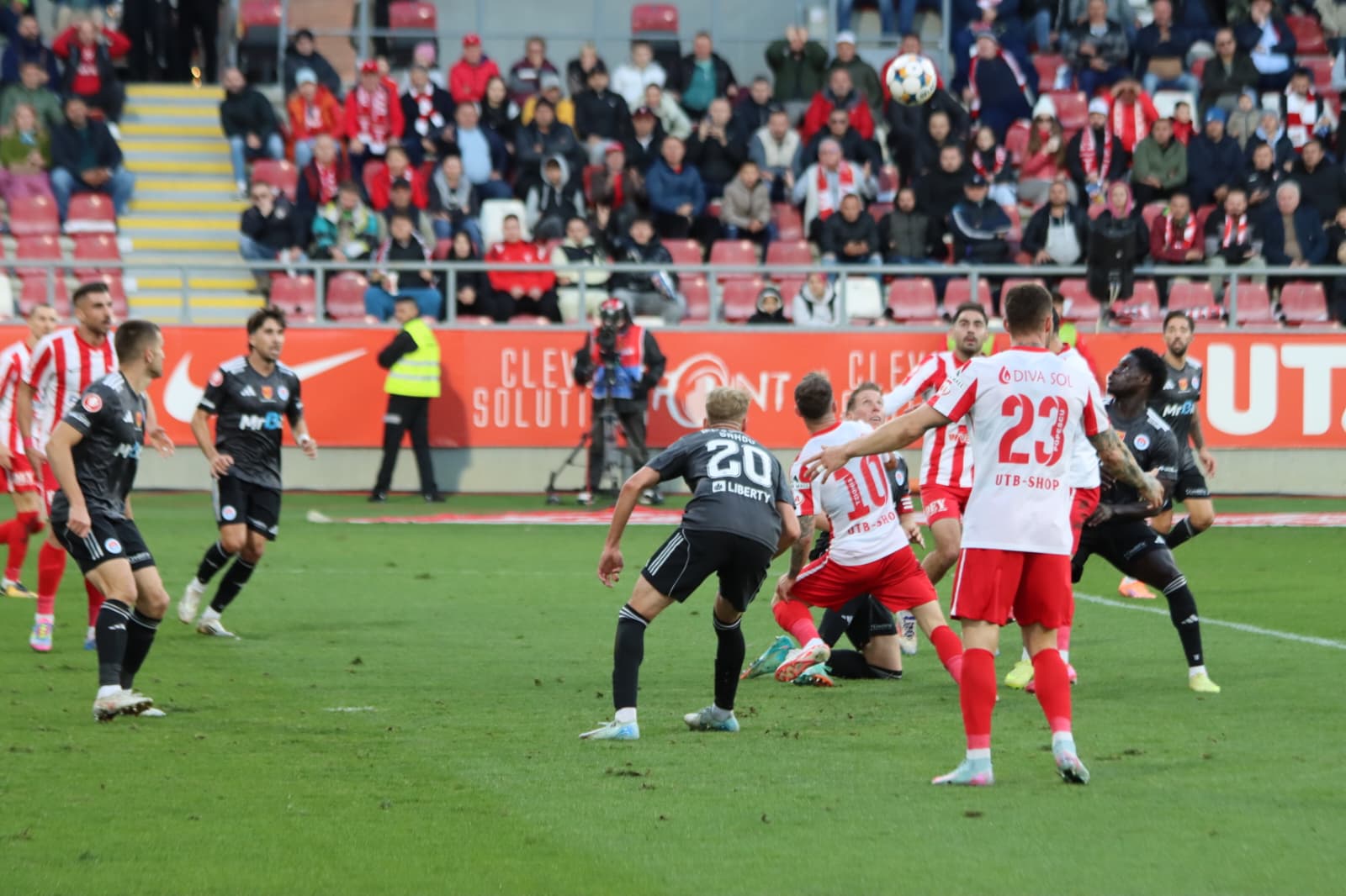 WhatsApp Image 2025-10-19 at 18.32.18