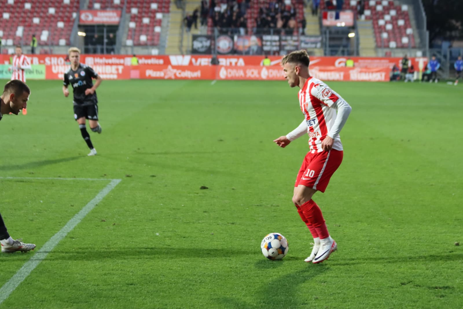 WhatsApp Image 2025-10-19 at 19.33.21 (2)