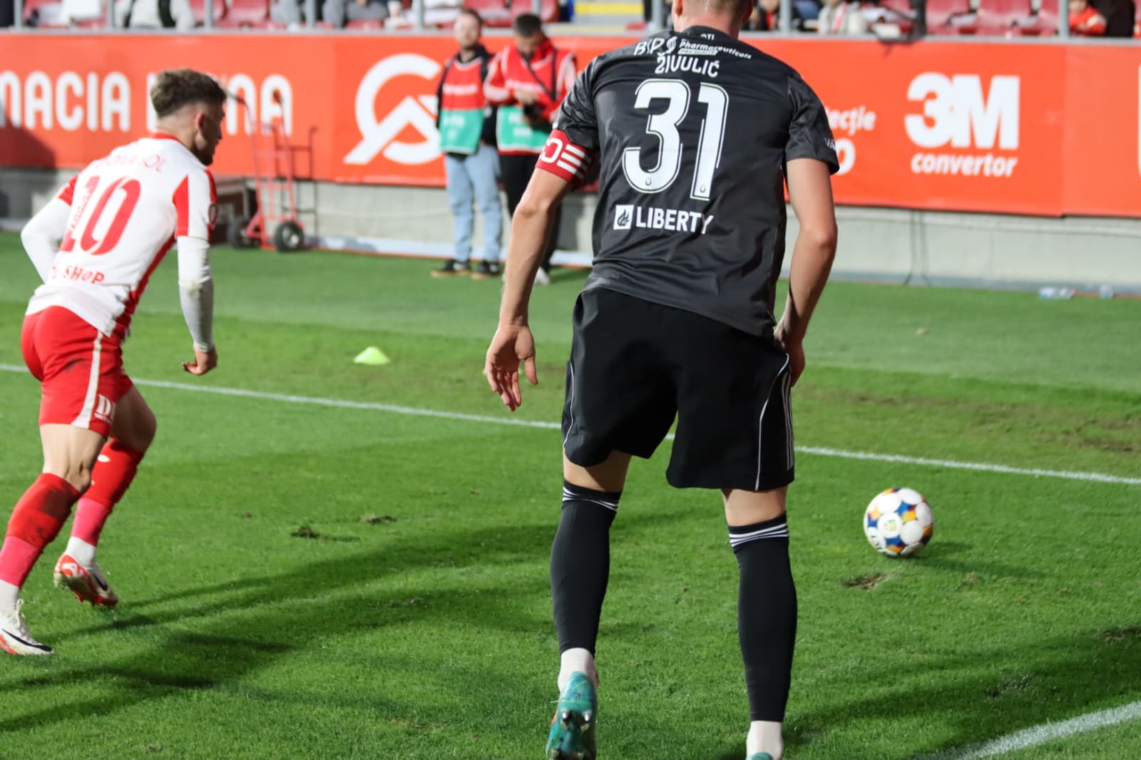 WhatsApp Image 2025-10-19 at 19.33.22 (4)