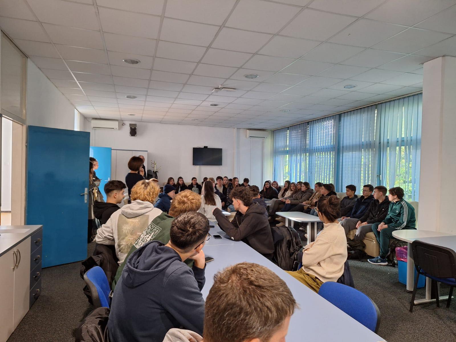 566324661_1321332136452229_8569395315459920937_n