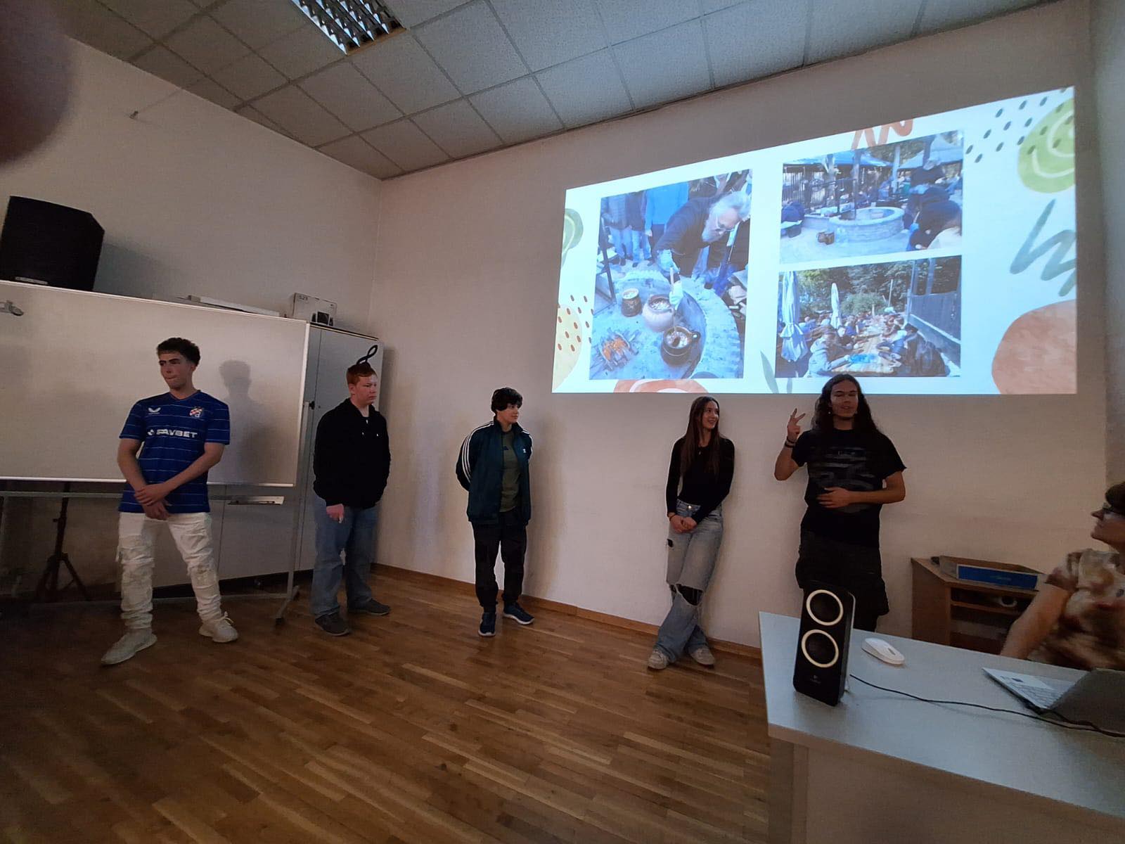 566207794_1321332139785562_8176839530137997448_n