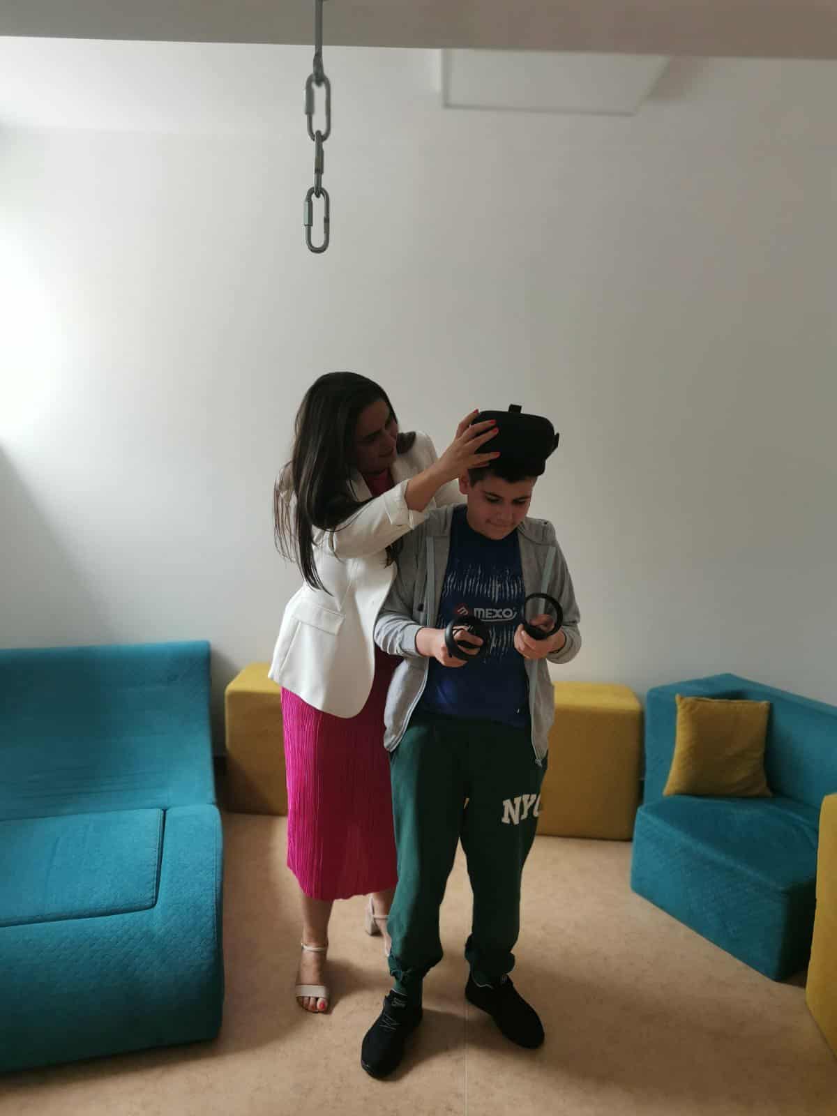 cb66533d-edf2-4a25-91bb-45a65009e9aa