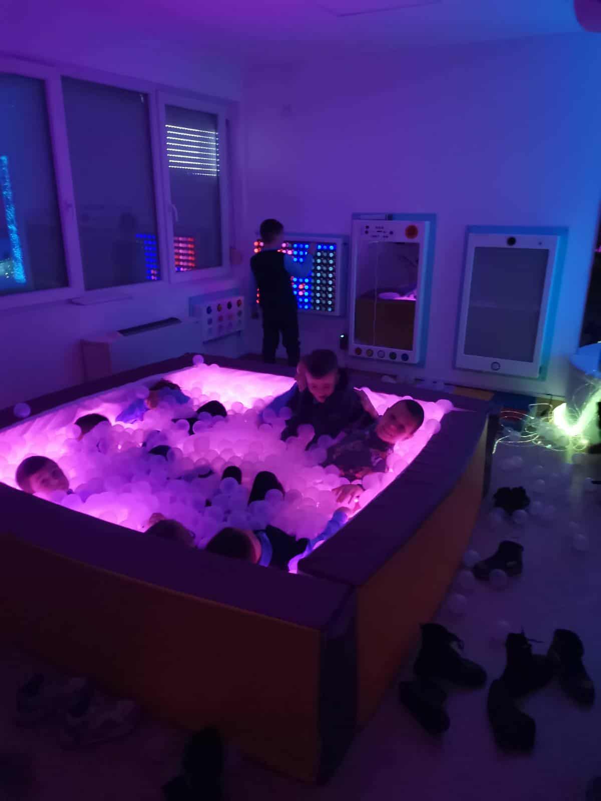 353bc439-4ab9-41e5-a045-9d3715c7d1cd