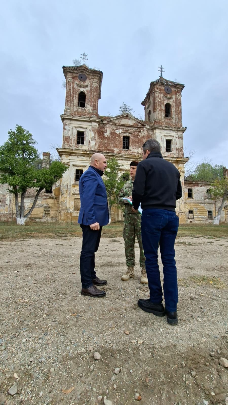 WhatsApp Image 2025-10-04 at 12.52.55 PM