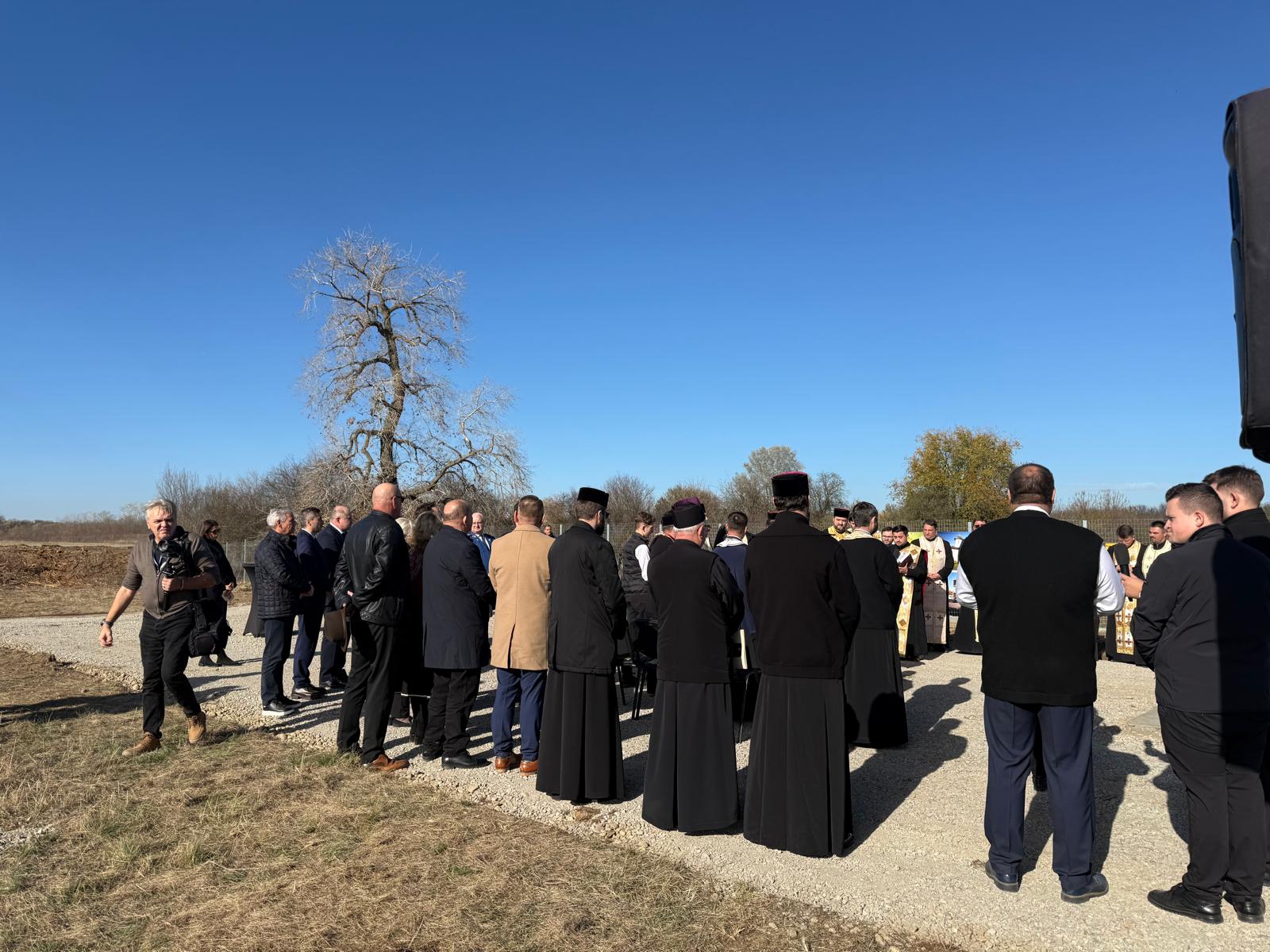 WhatsApp Image 2025-11-07 at 4.14.41 PM (2)