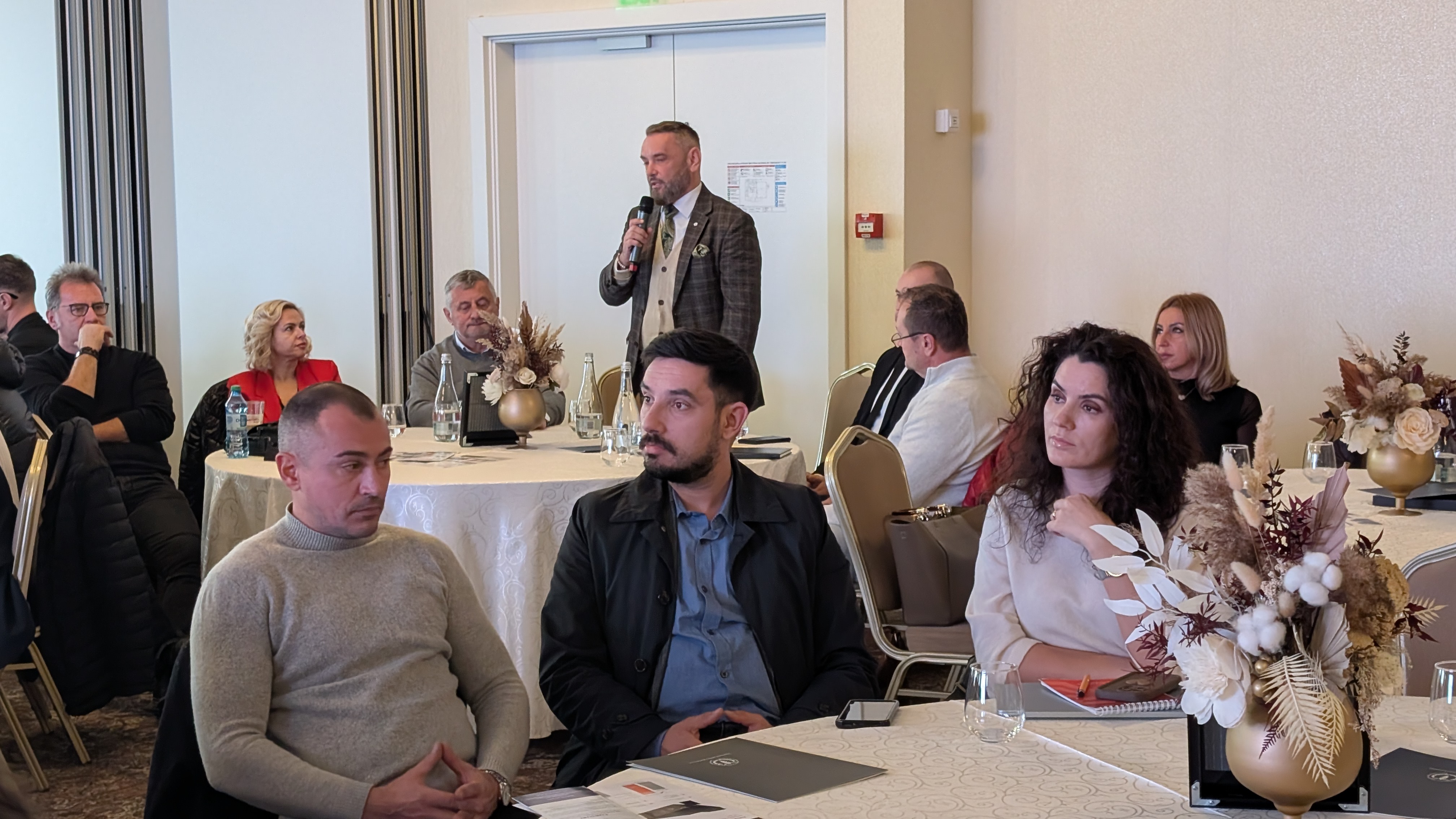 PXL_20251112_093741709