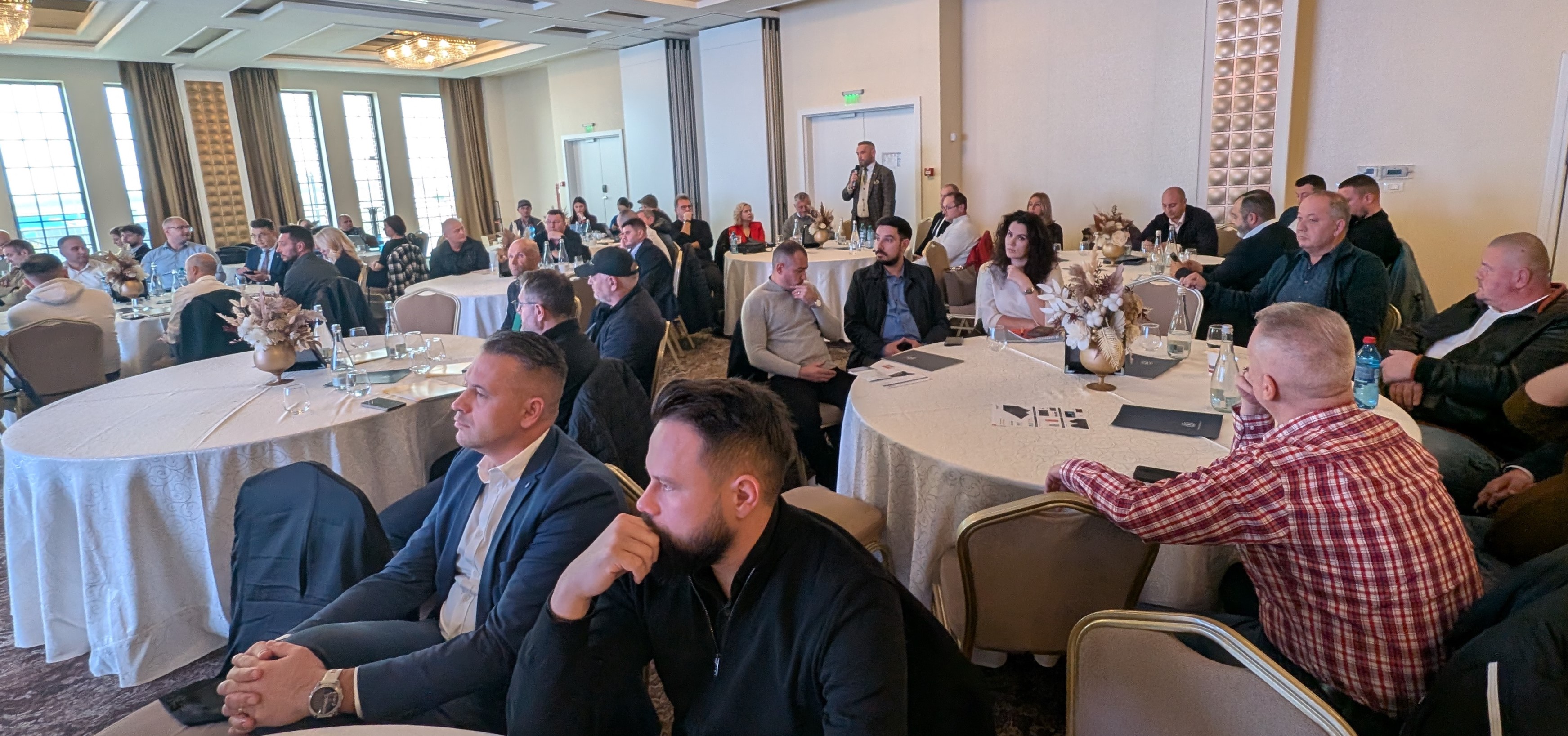 PXL_20251112_093751322