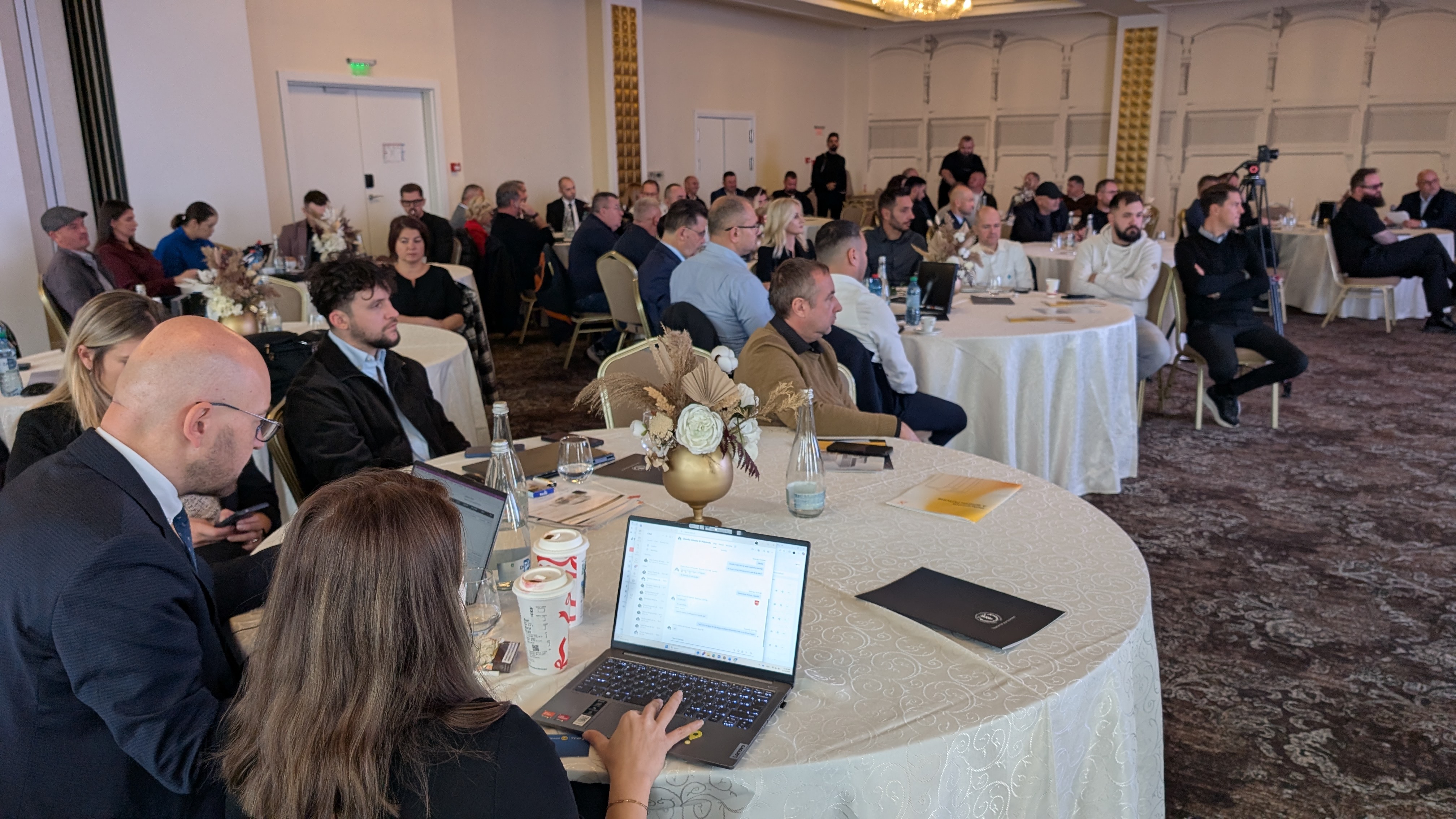 PXL_20251112_094014113