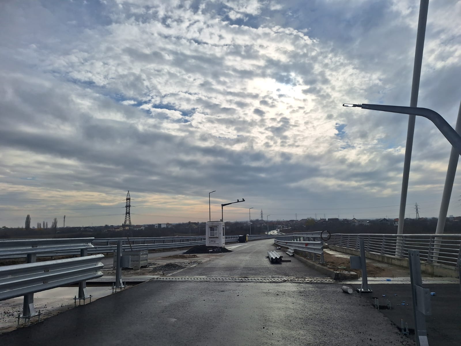 WhatsApp Image 2025-11-21 at 14.26.44 (1)