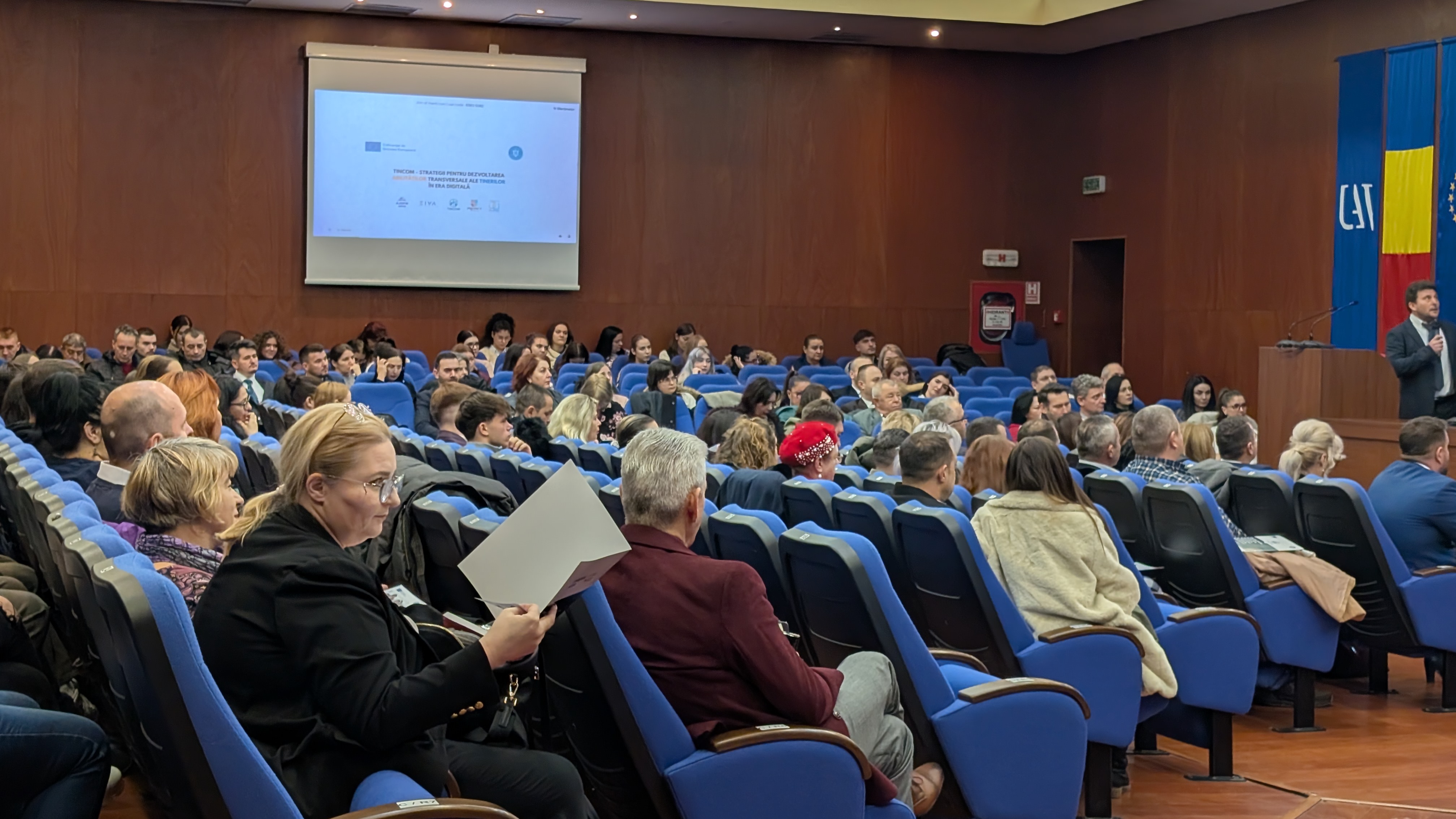 PXL_20251128_081434484