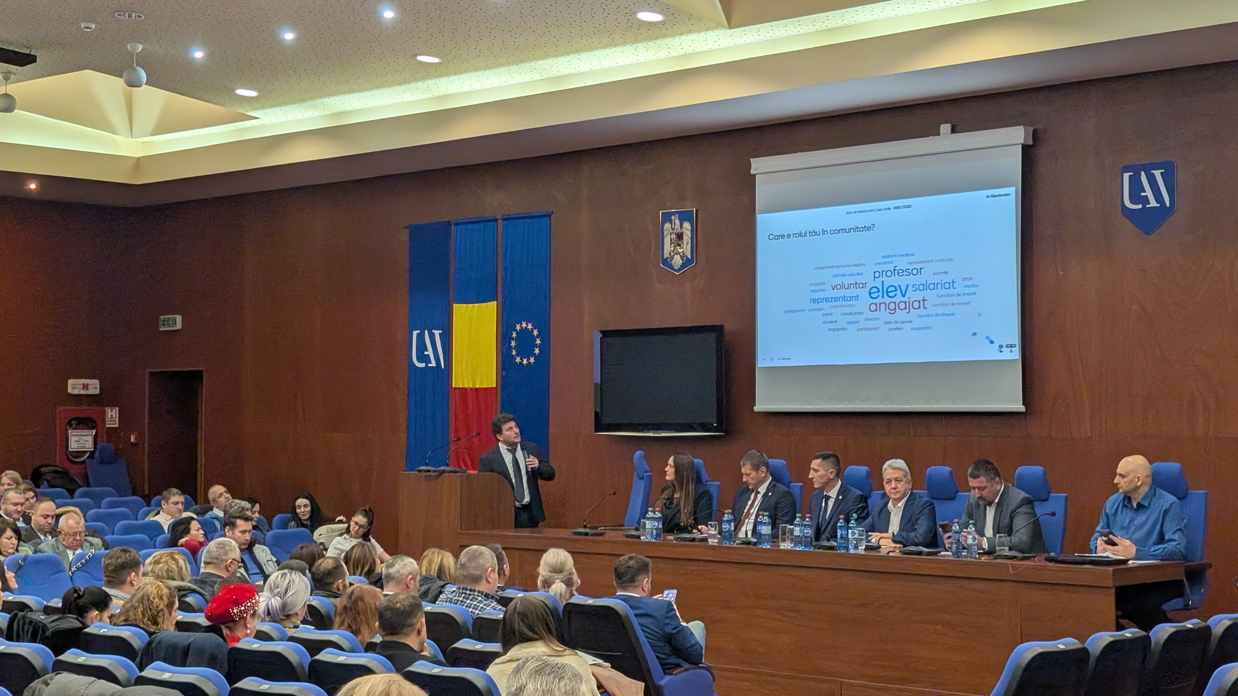 PXL_20251128_081802181