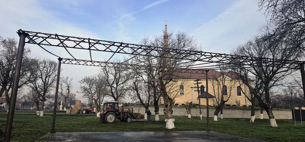 WhatsApp Image 2025-12-17 at 21.37.22 (2)