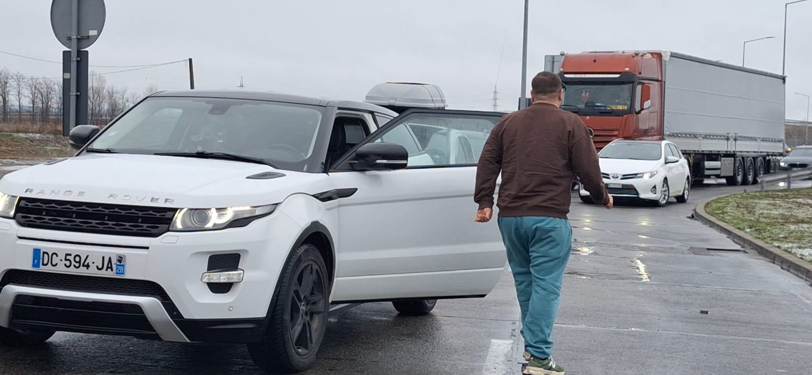 WhatsApp Image 2026-01-03 at 16.28.07 (3)