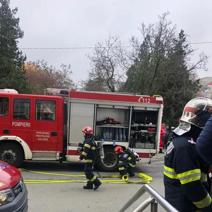 Incendiu violent la o casă din Iratoșu