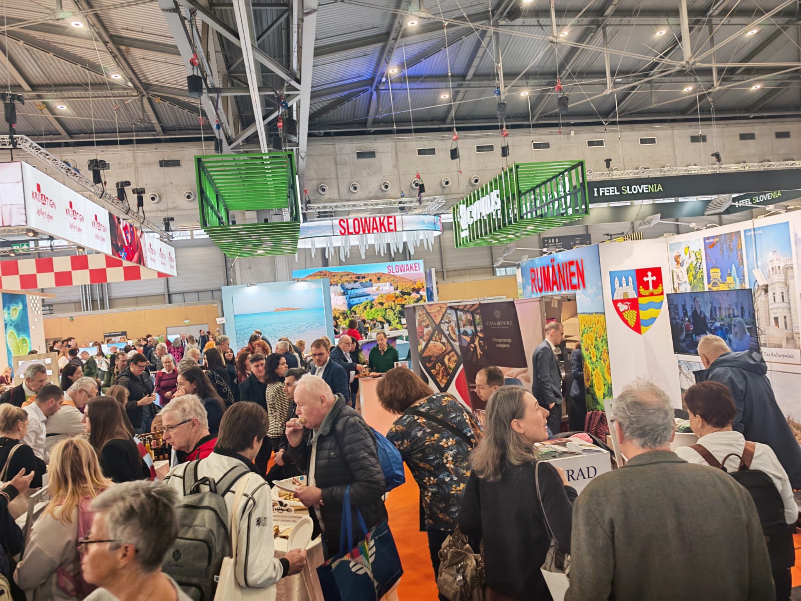 616475091_1400557022083056_2943160312302642454_n