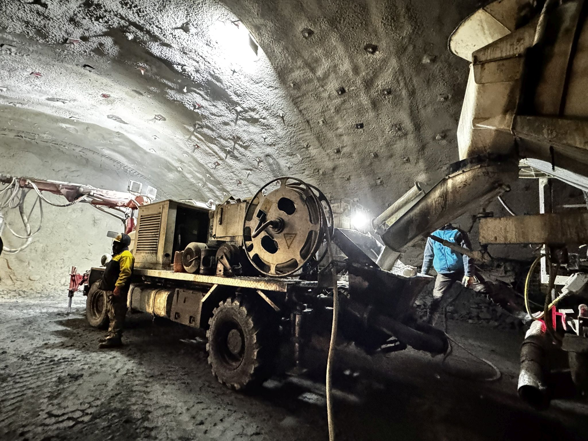 616015813_1194153416139550_130454639483748777_n