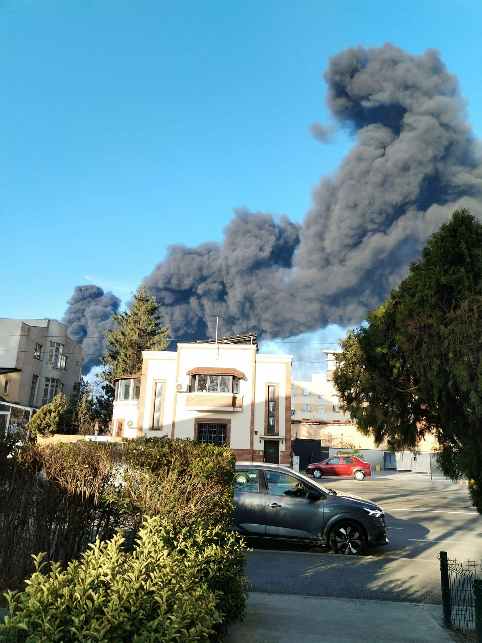 fb6d94b7-ea4d-4701-82ca-1fb63f89ba0f