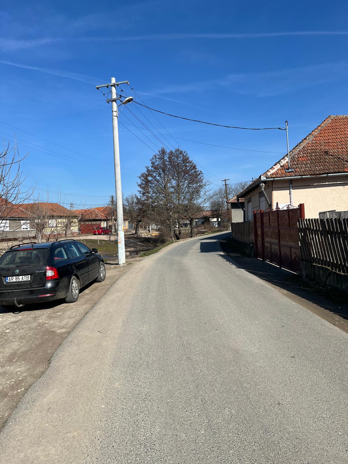 993090dd-4caf-4547-8d3b-8551f7f3f701