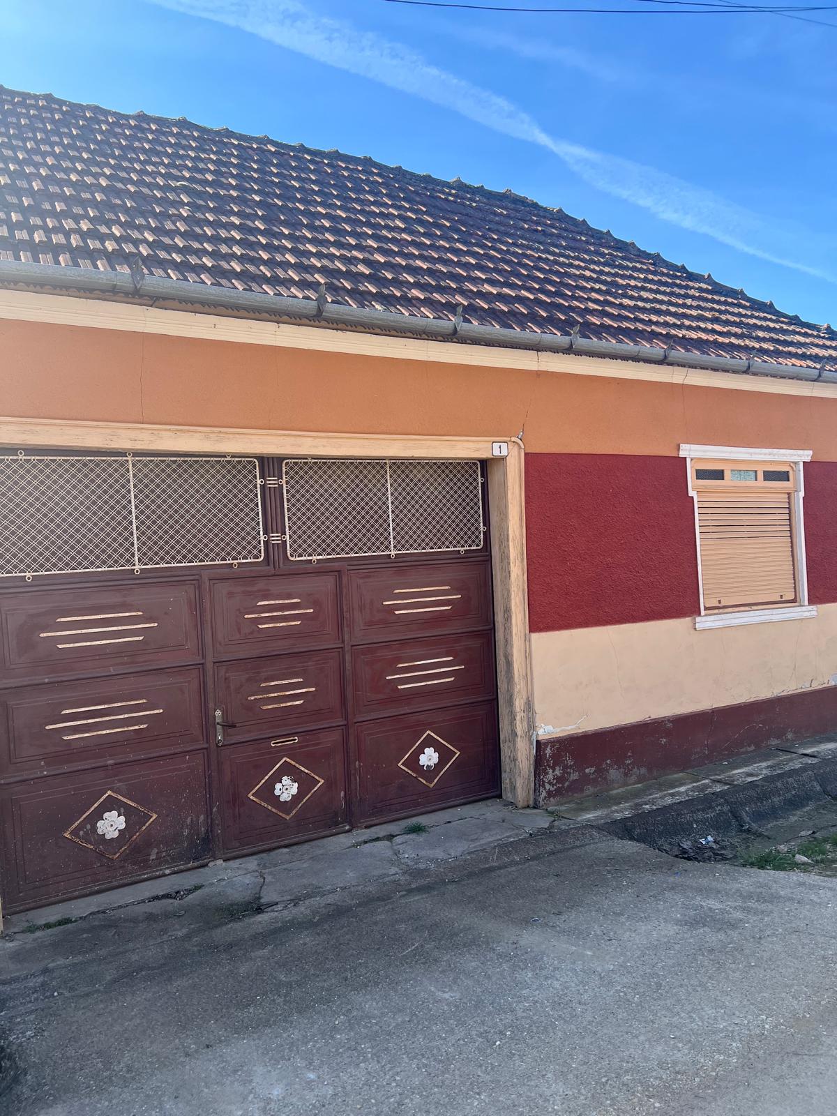 4ca4bdda-8ed9-4dcf-a8f3-dd134e5a23a7