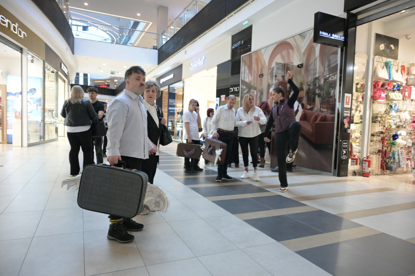 5a82841d-e6a9-4ab5-bdc4-185a678972ee - Copy