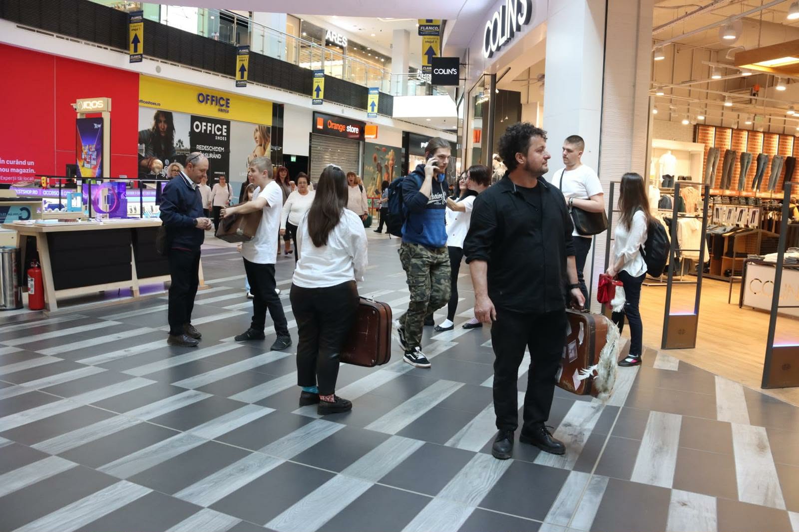 083a5b85-d6a7-42b9-a5b2-437fa77f6c3c